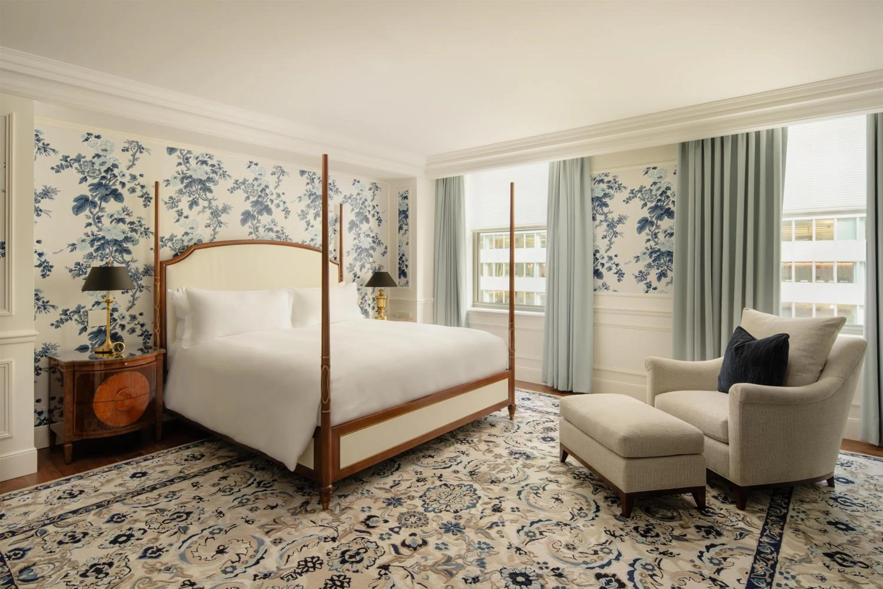 Photo of the whole room, Bed in Waldorf Astoria New York