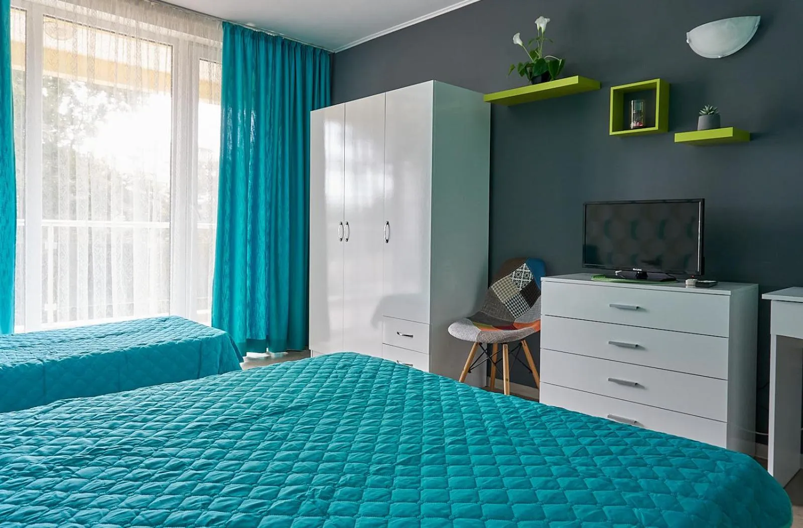 Photo of the whole room, Bed in Hotel Sea Star Приморско