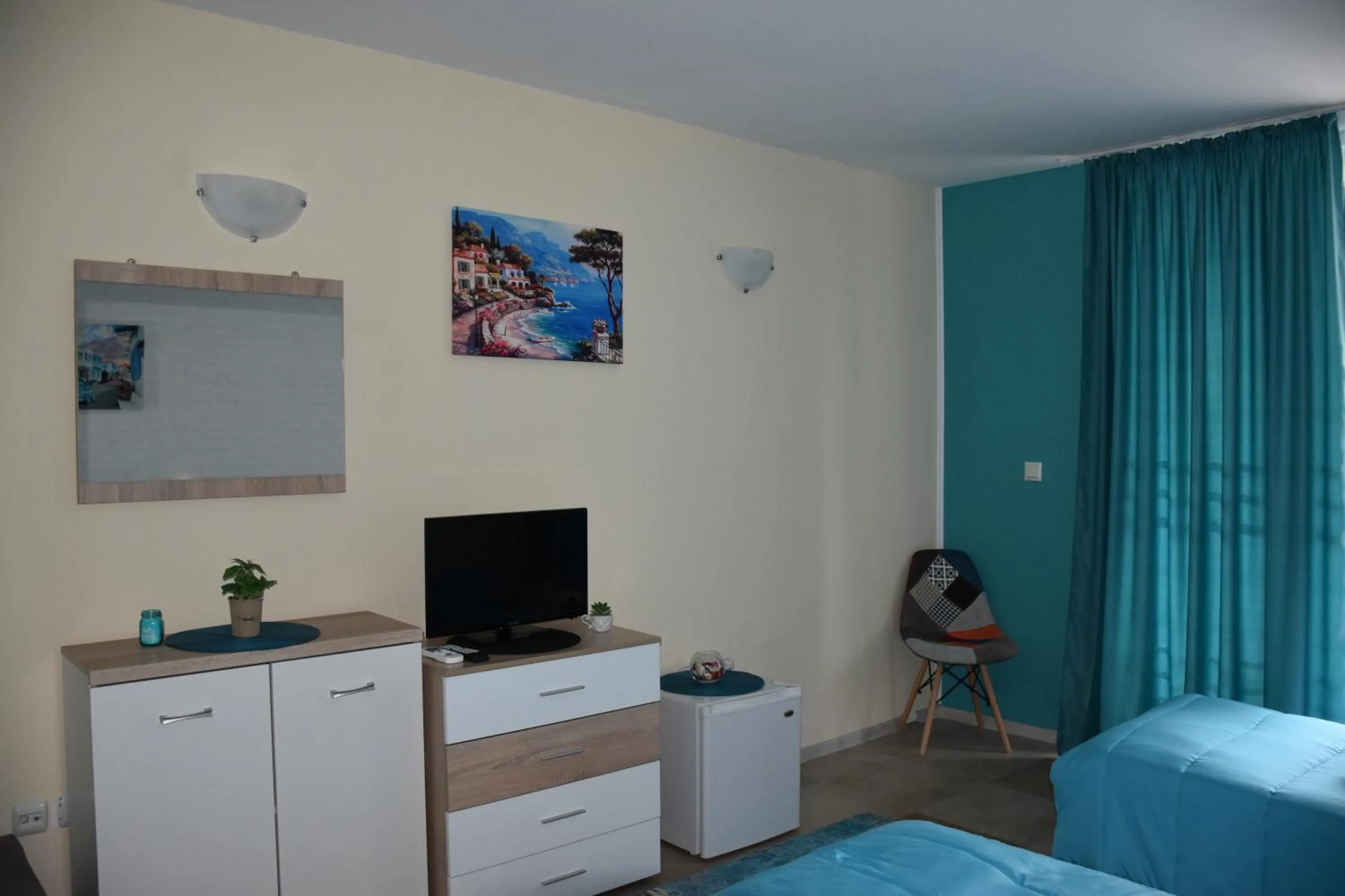 Photo of the whole room, Bed in Hotel Sea Star Приморско