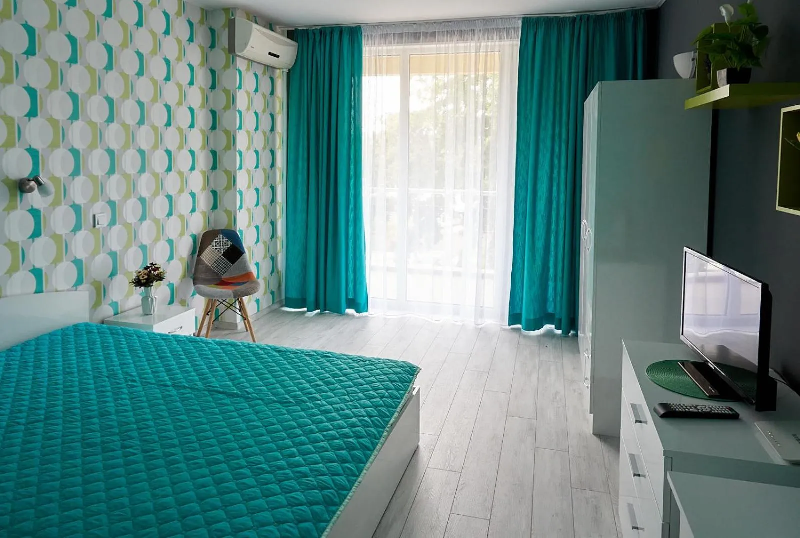 Photo of the whole room, Bed in Hotel Sea Star Приморско