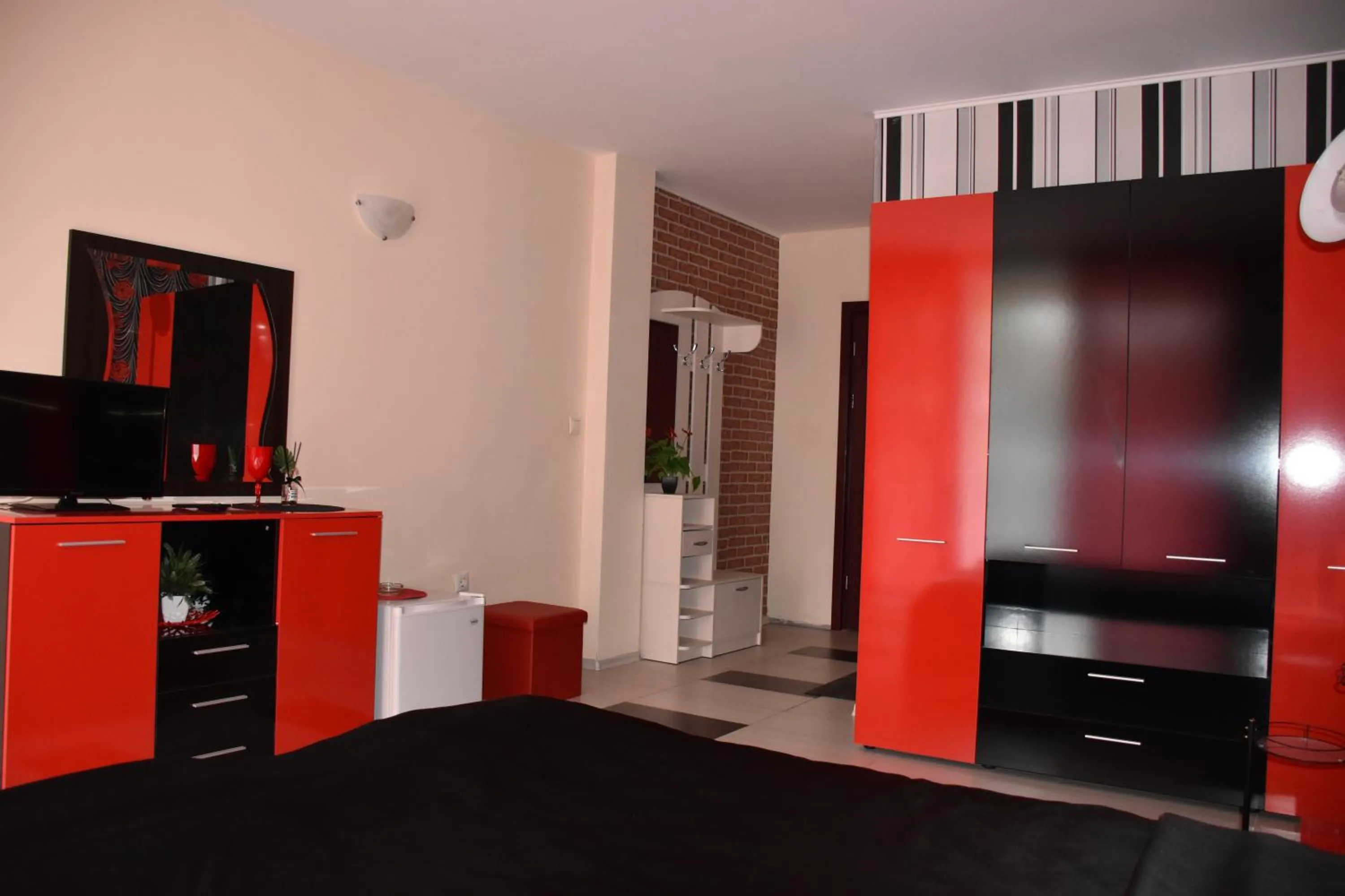 oven in Hotel Sea Star Приморско