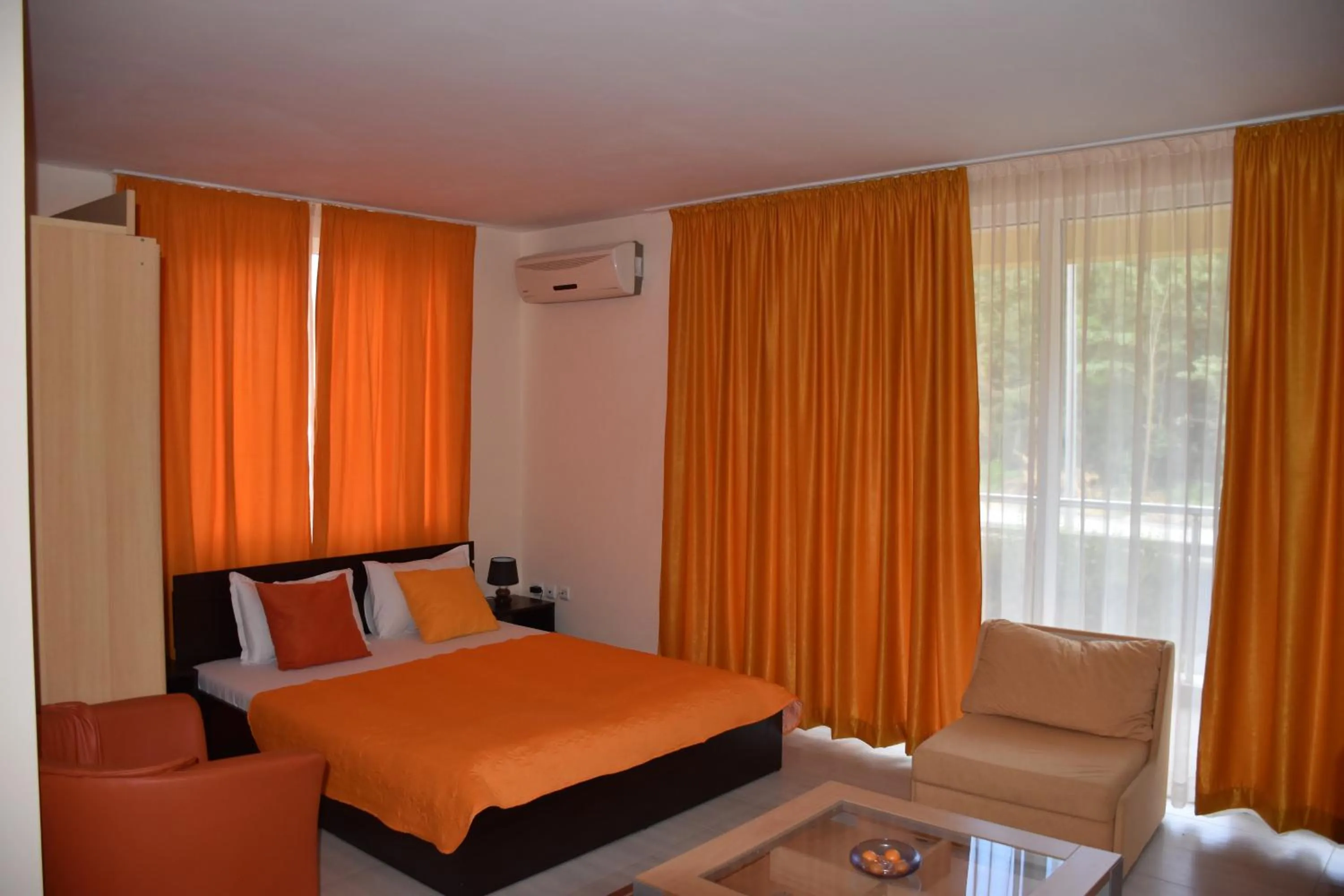 Bedroom, Bed in Hotel Sea Star Приморско