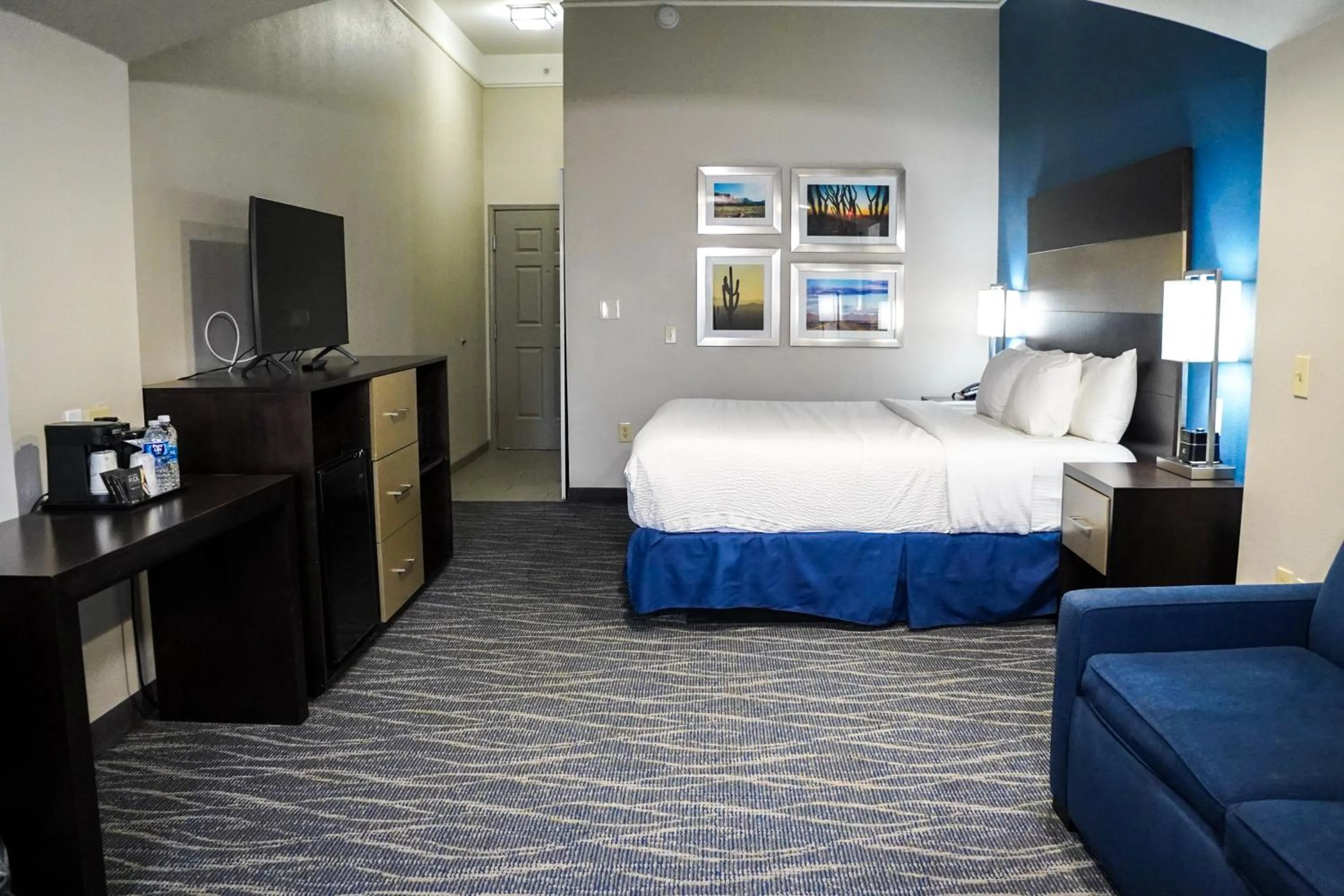 Bed in La Quinta by Wyndham Phoenix I-10 West