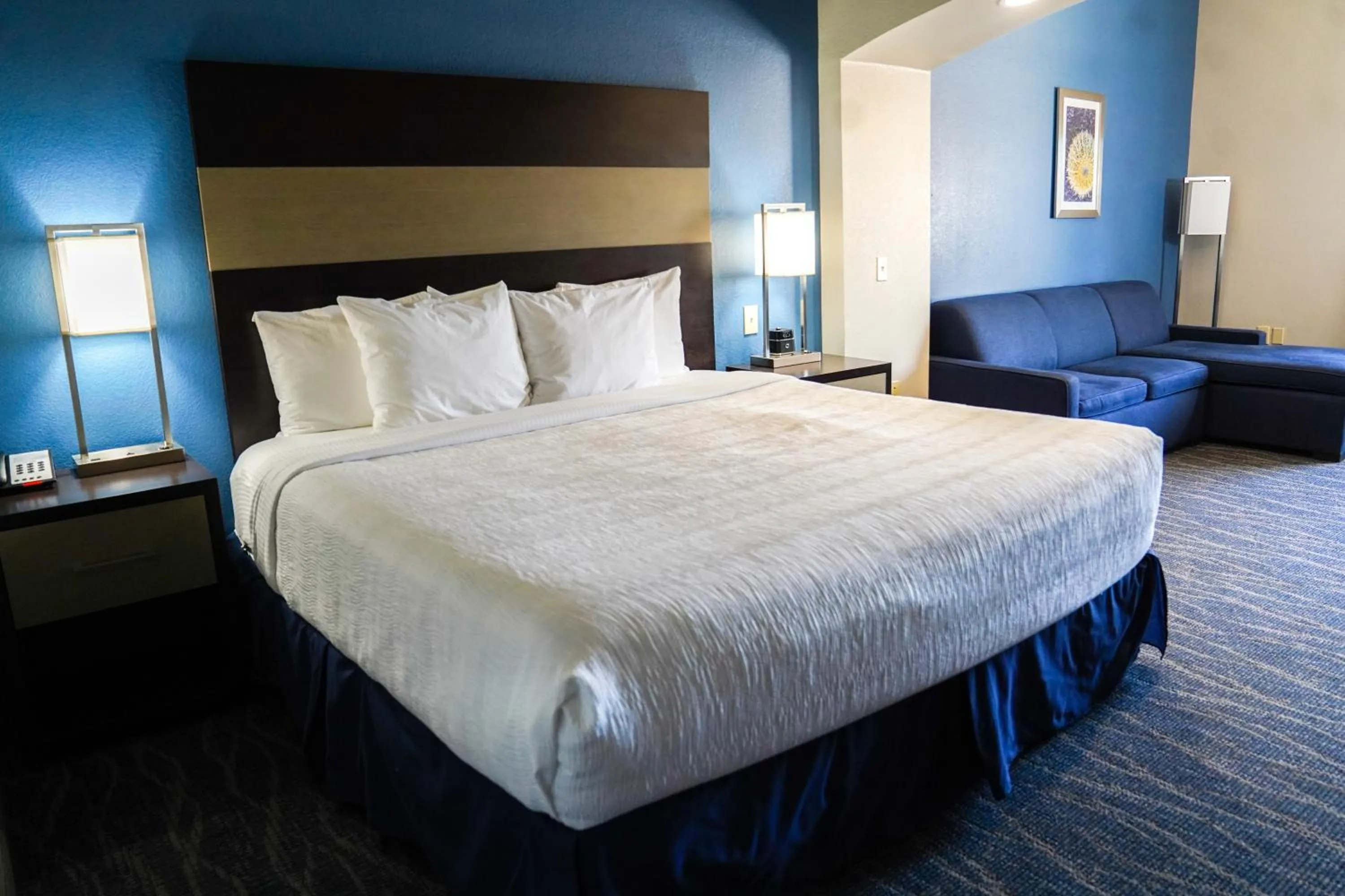 Bed in La Quinta by Wyndham Phoenix I-10 West