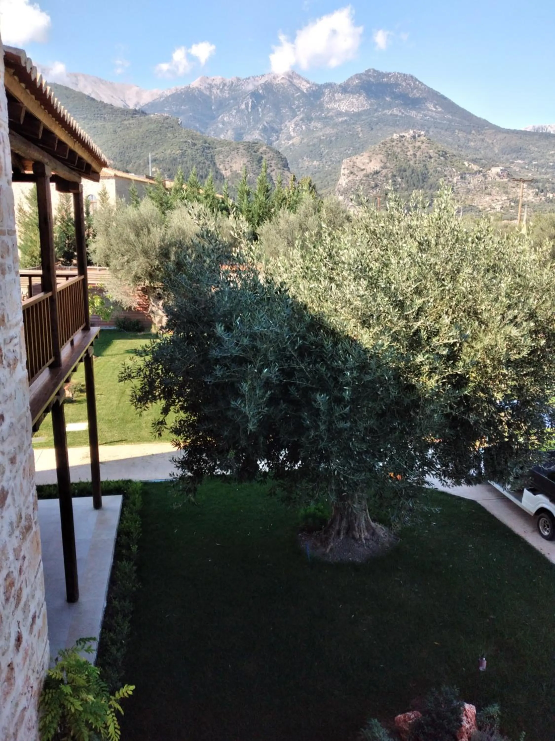 Garden in Mystras Grand Palace Resort & Spa
