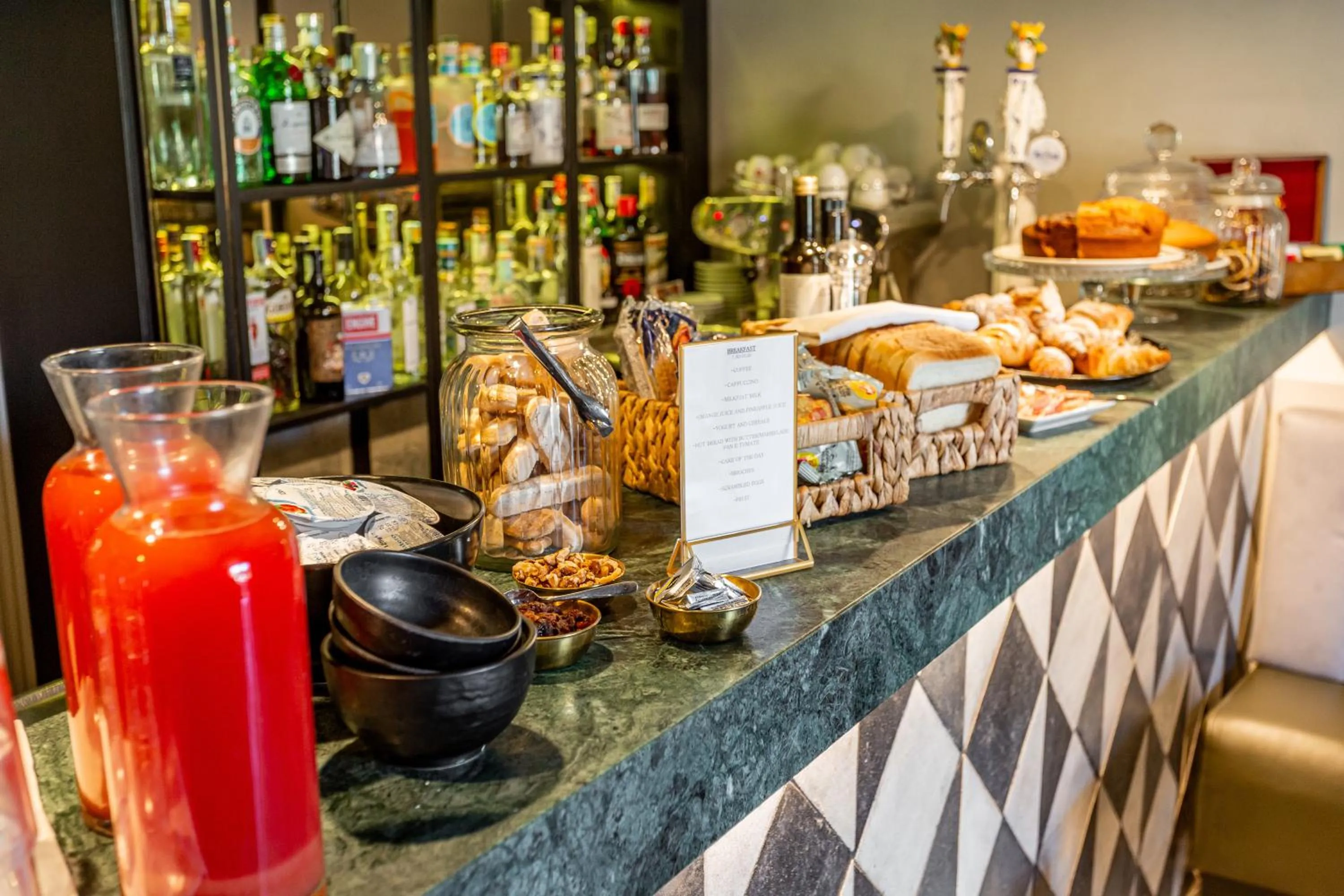 Breakfast in Hotel Parrasio