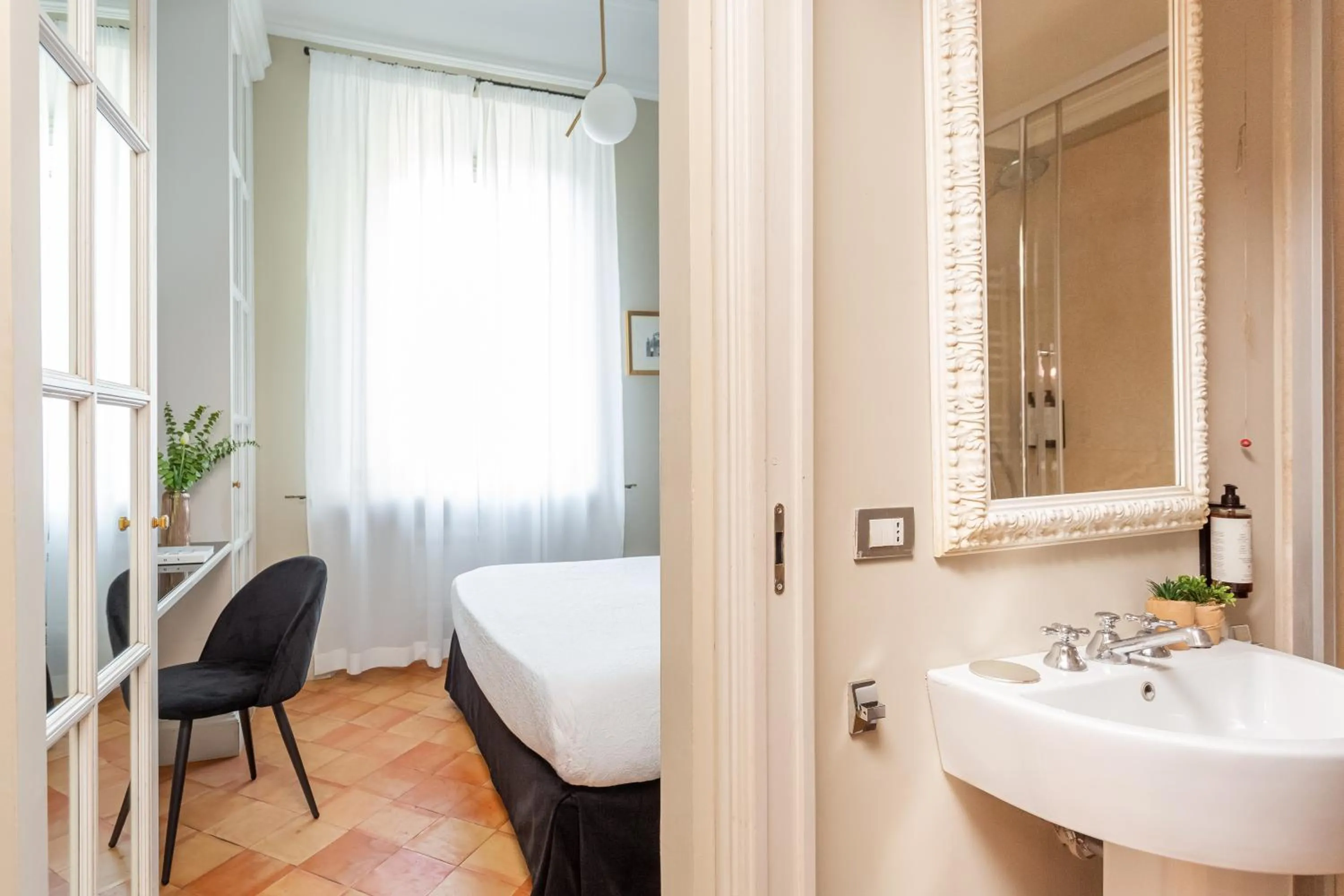 Photo of the whole room, Bed in Hotel Parrasio