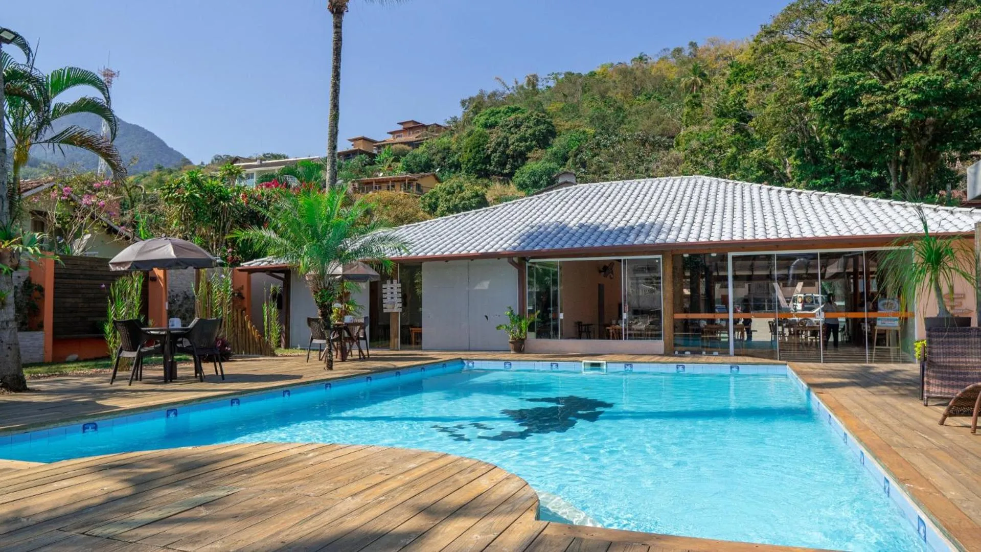 Swimming pool in Recanto das Carpas