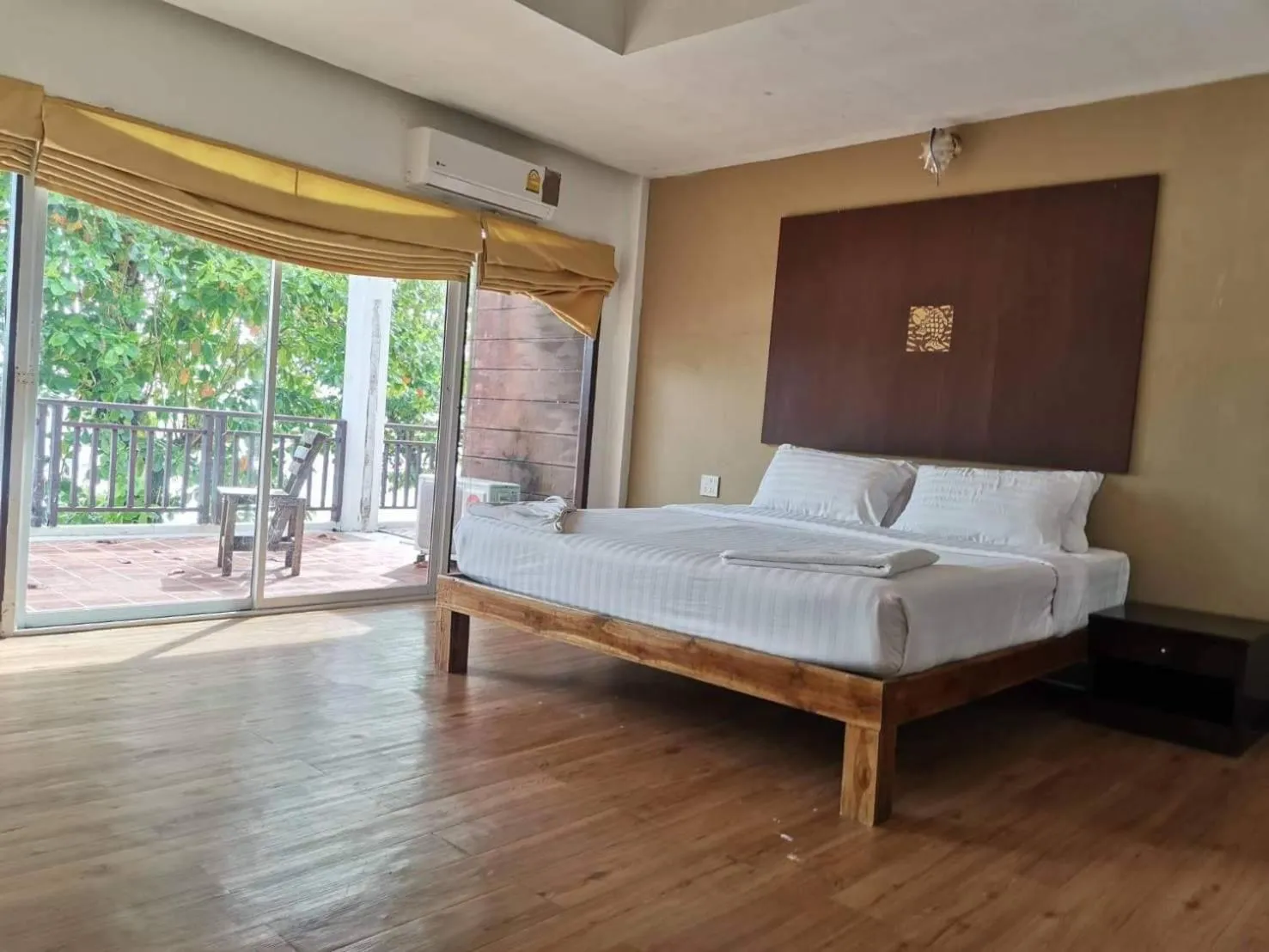 Bedroom, Bed in Siam Beach Resort