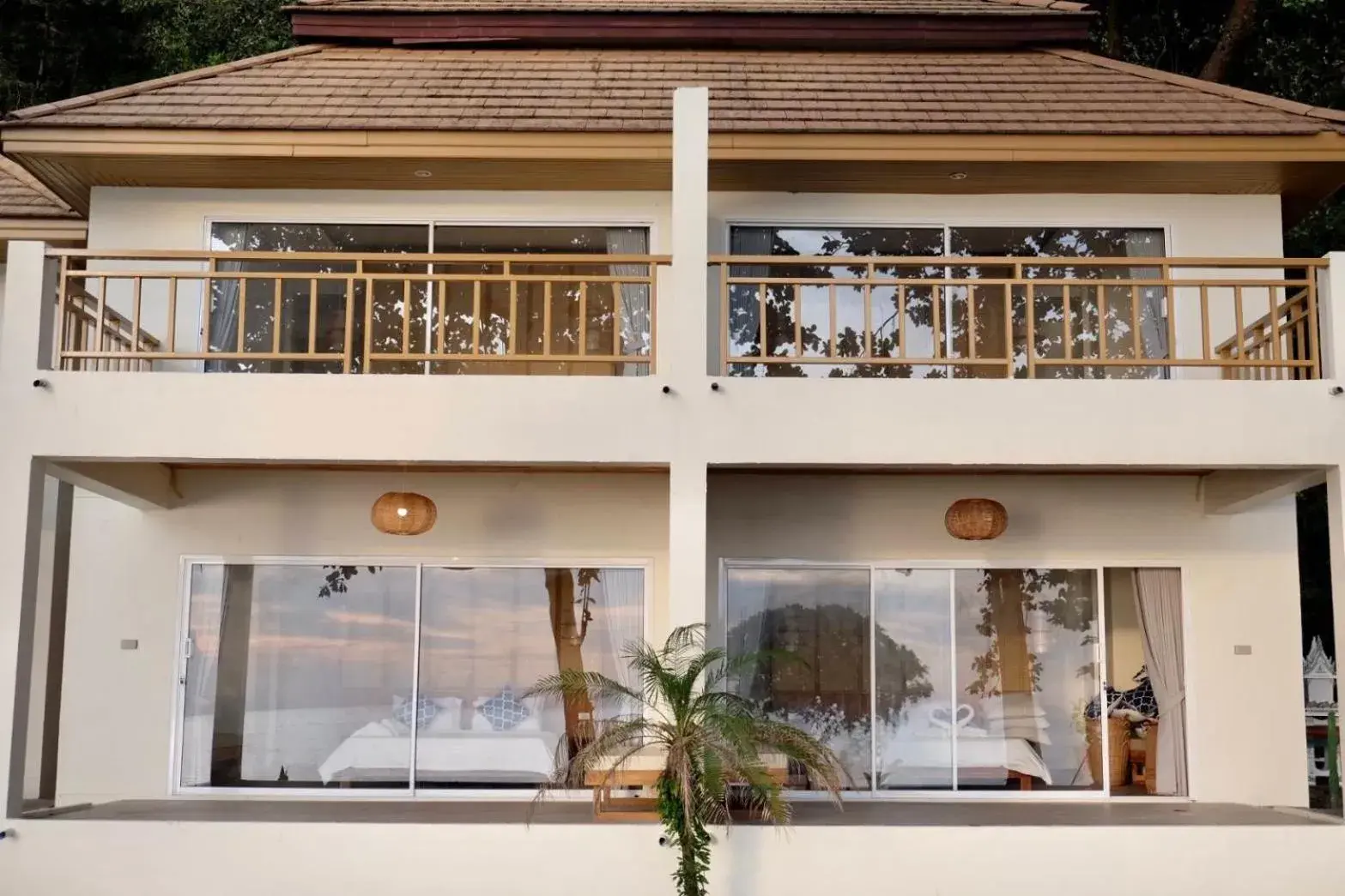 Premium Beachfront Second Floor in Siam Beach Resort Premium Beachfront Second Floor in Siam Beach Resort