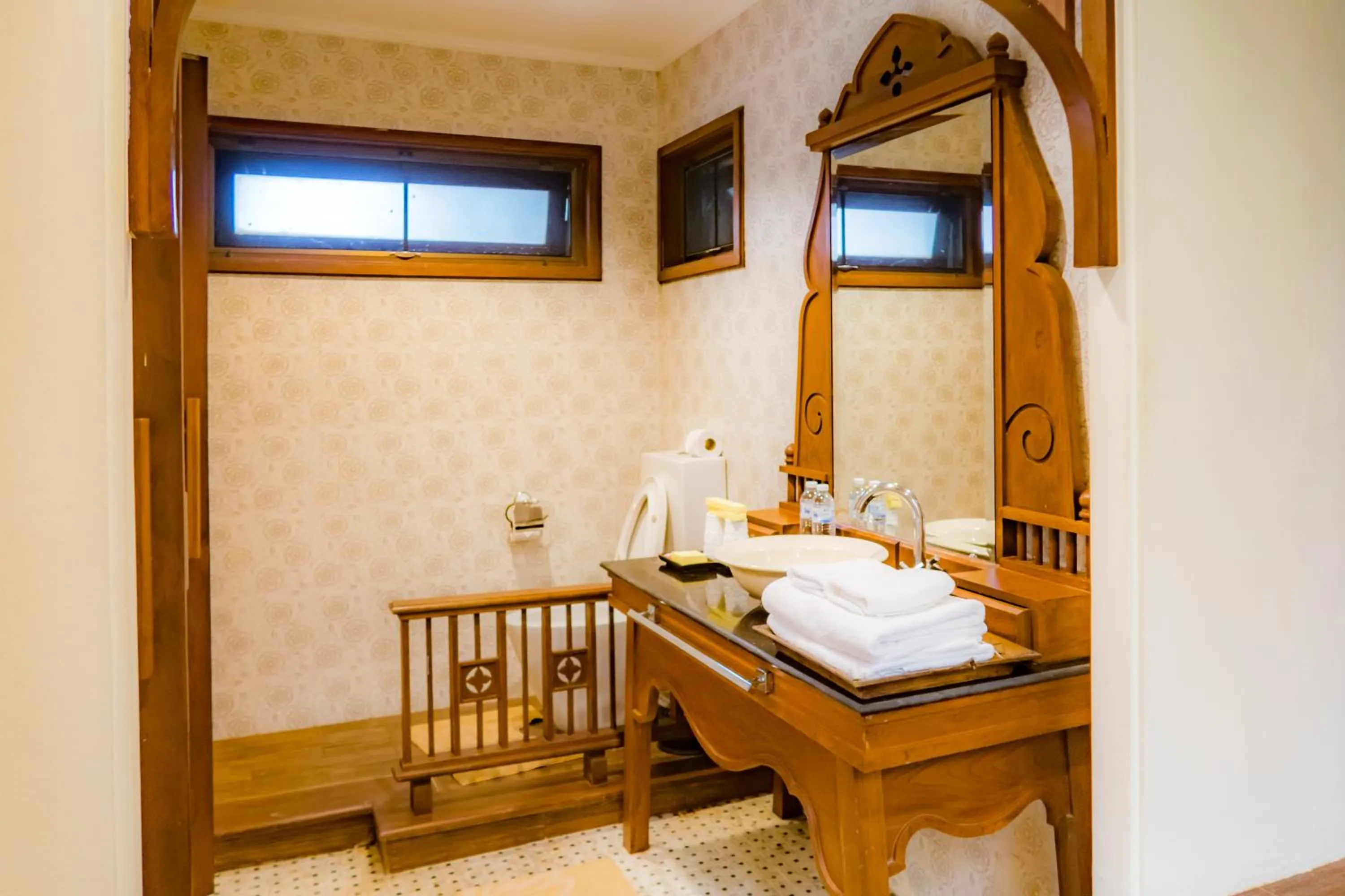 Bathroom, Bed in Pawanthorn Samui - SHA Plus