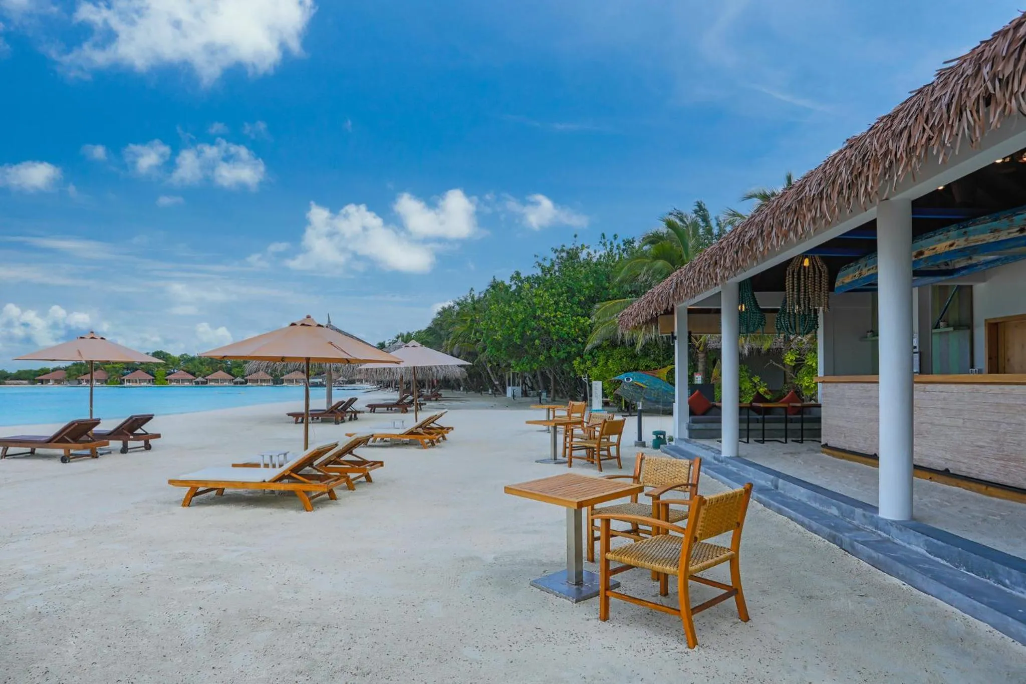 Lounge or bar in Cinnamon Dhonveli Maldives - Free One-Way Speedboat and 02 Kids Under 12 Stay & Dine Free