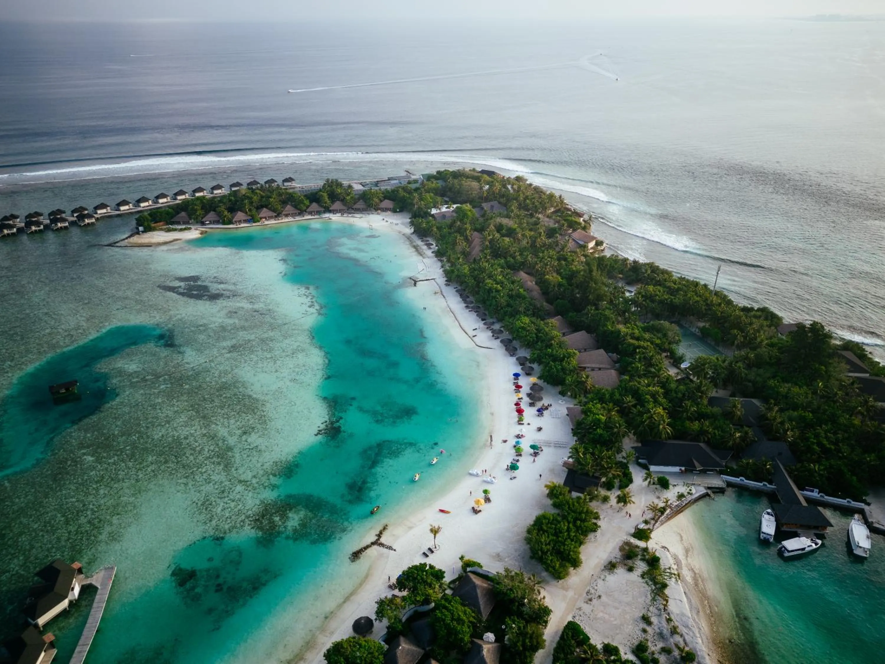 Property building in Cinnamon Dhonveli Maldives - Free One-Way Speedboat and 02 Kids Under 12 Stay & Dine Free