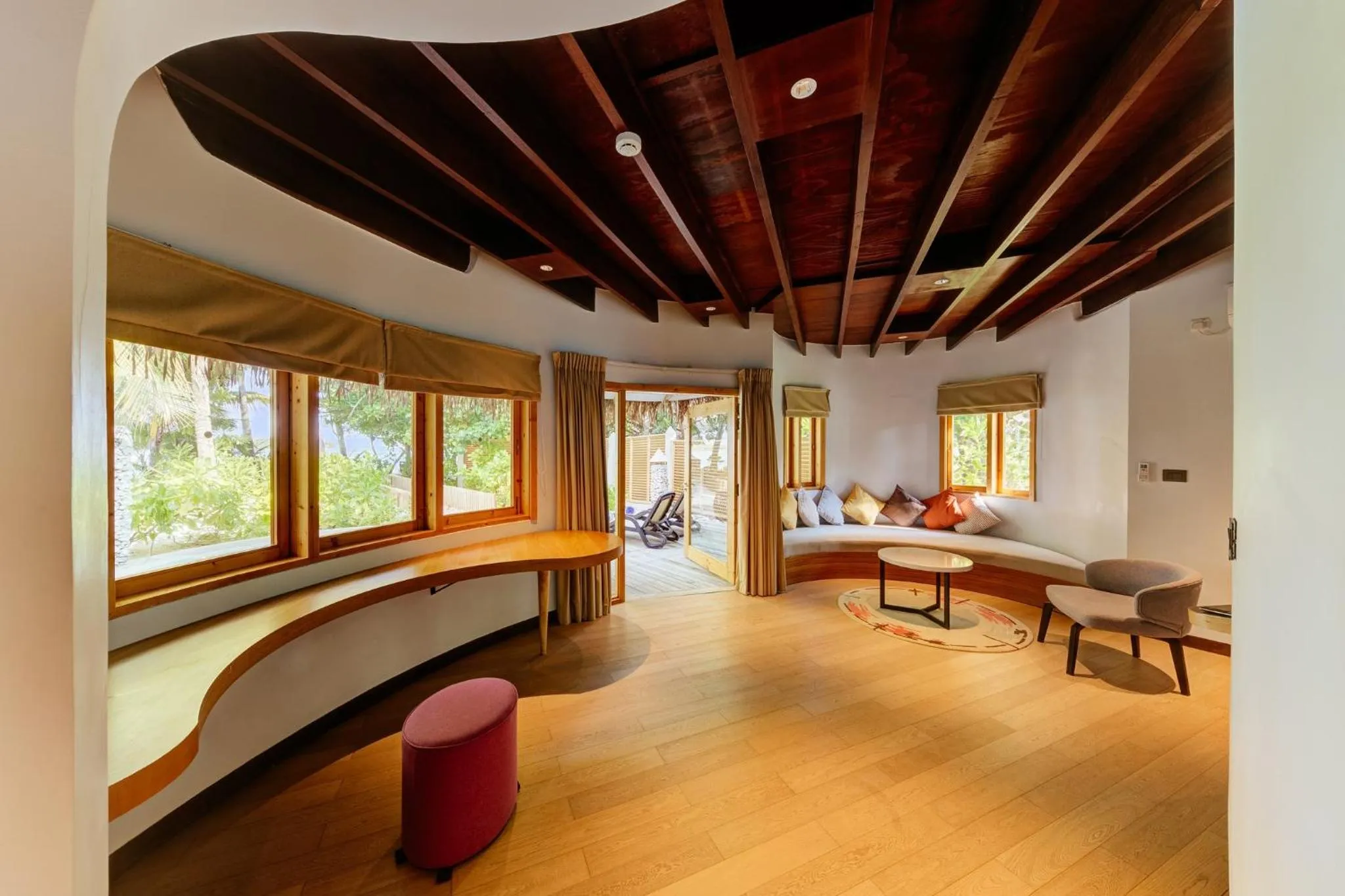 Living room in Cinnamon Dhonveli Maldives - Free One-Way Speedboat and 02 Kids Under 12 Stay & Dine Free