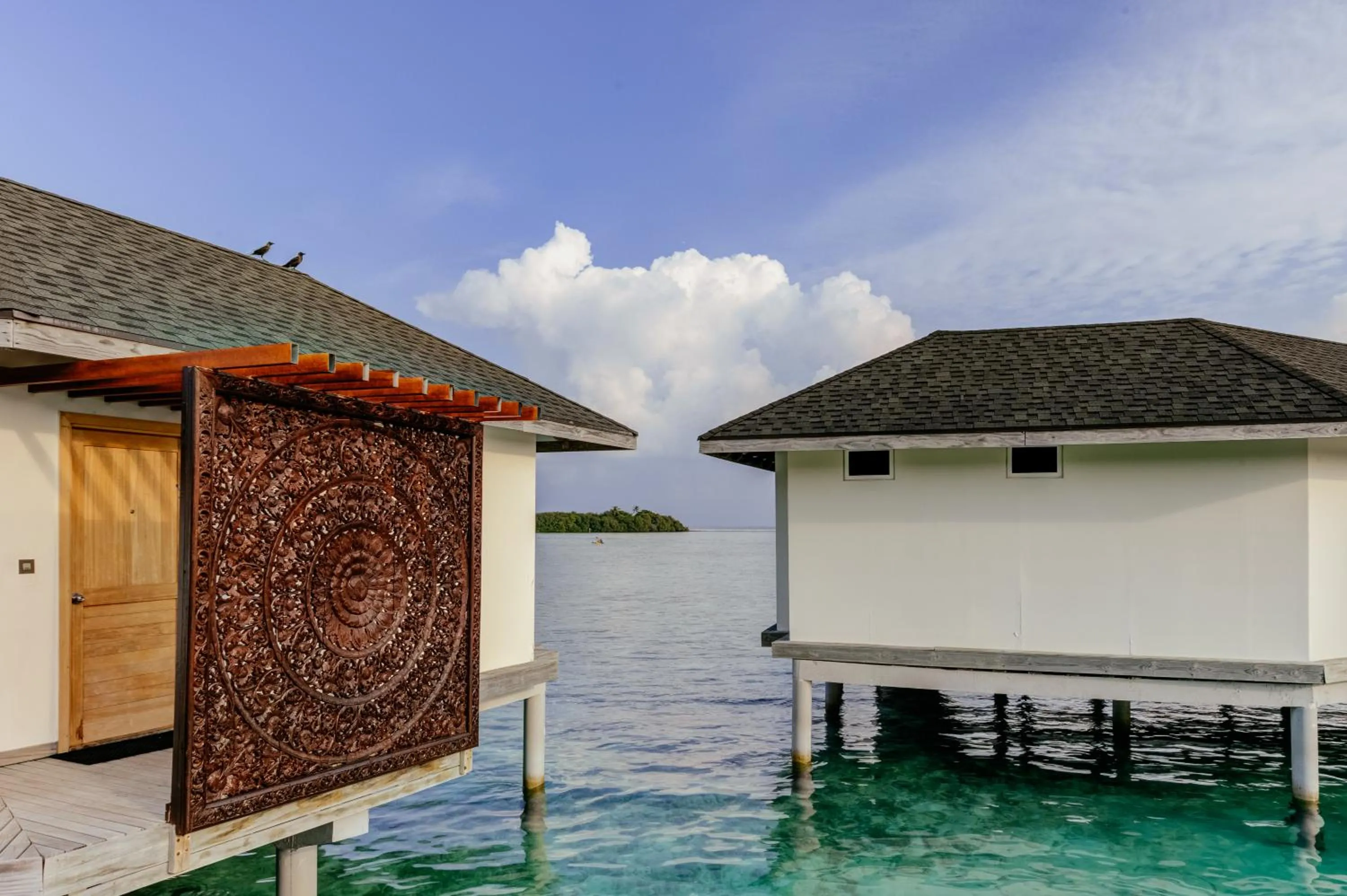 Property building in Cinnamon Dhonveli Maldives - Free One-Way Speedboat and 02 Kids Under 12 Stay & Dine Free