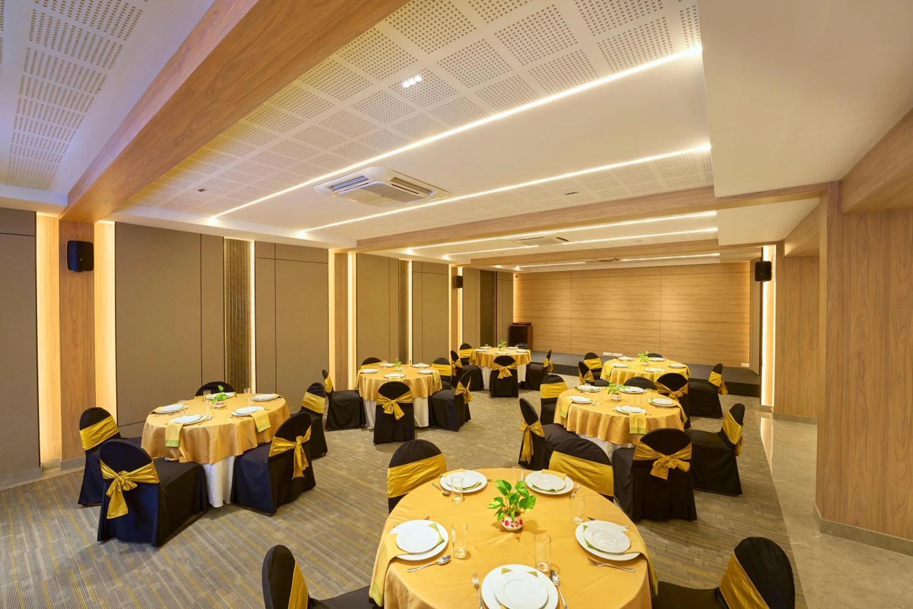 Banquet/Function facilities in Abad Fort