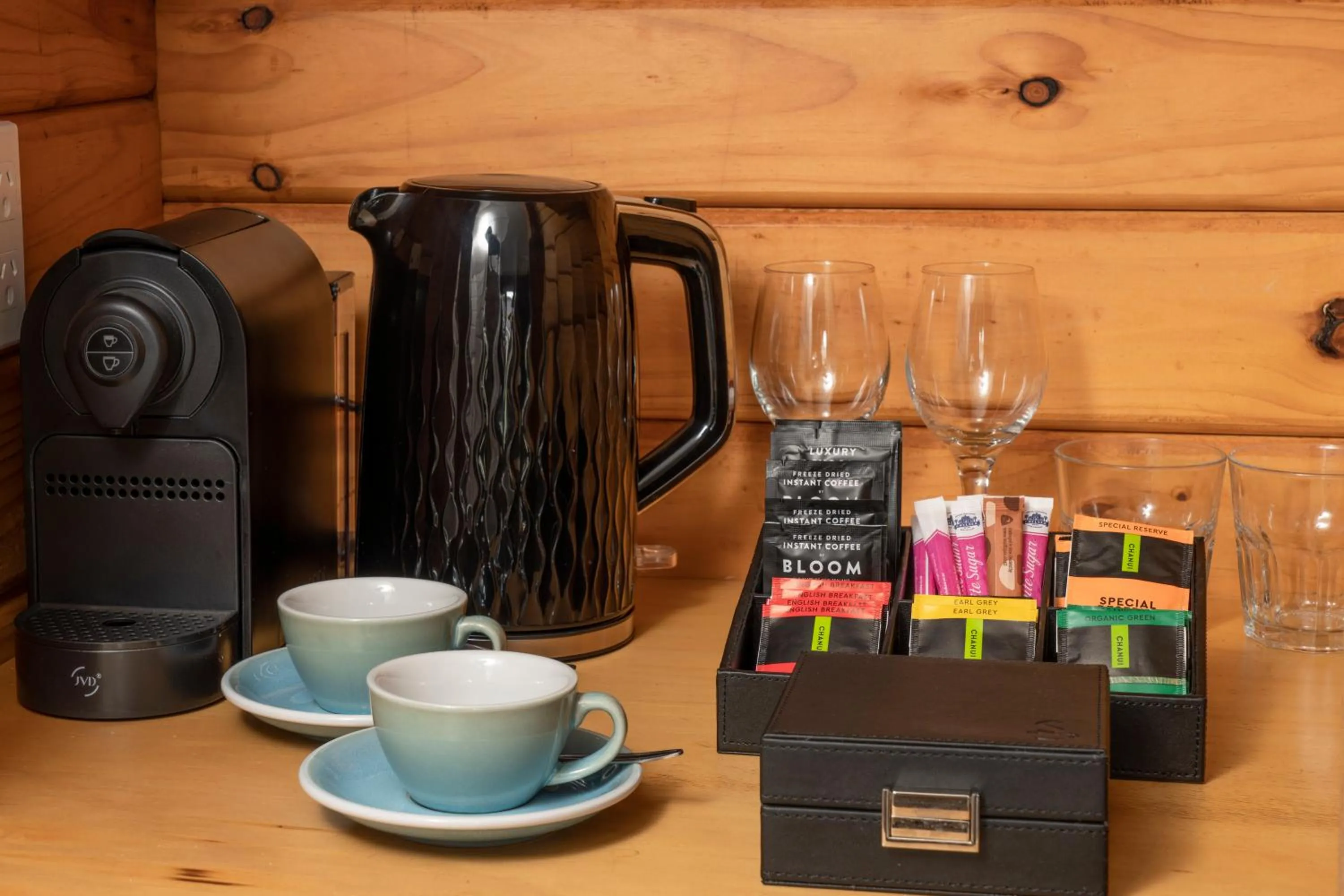 Coffee/tea facilities in The Portage Resort