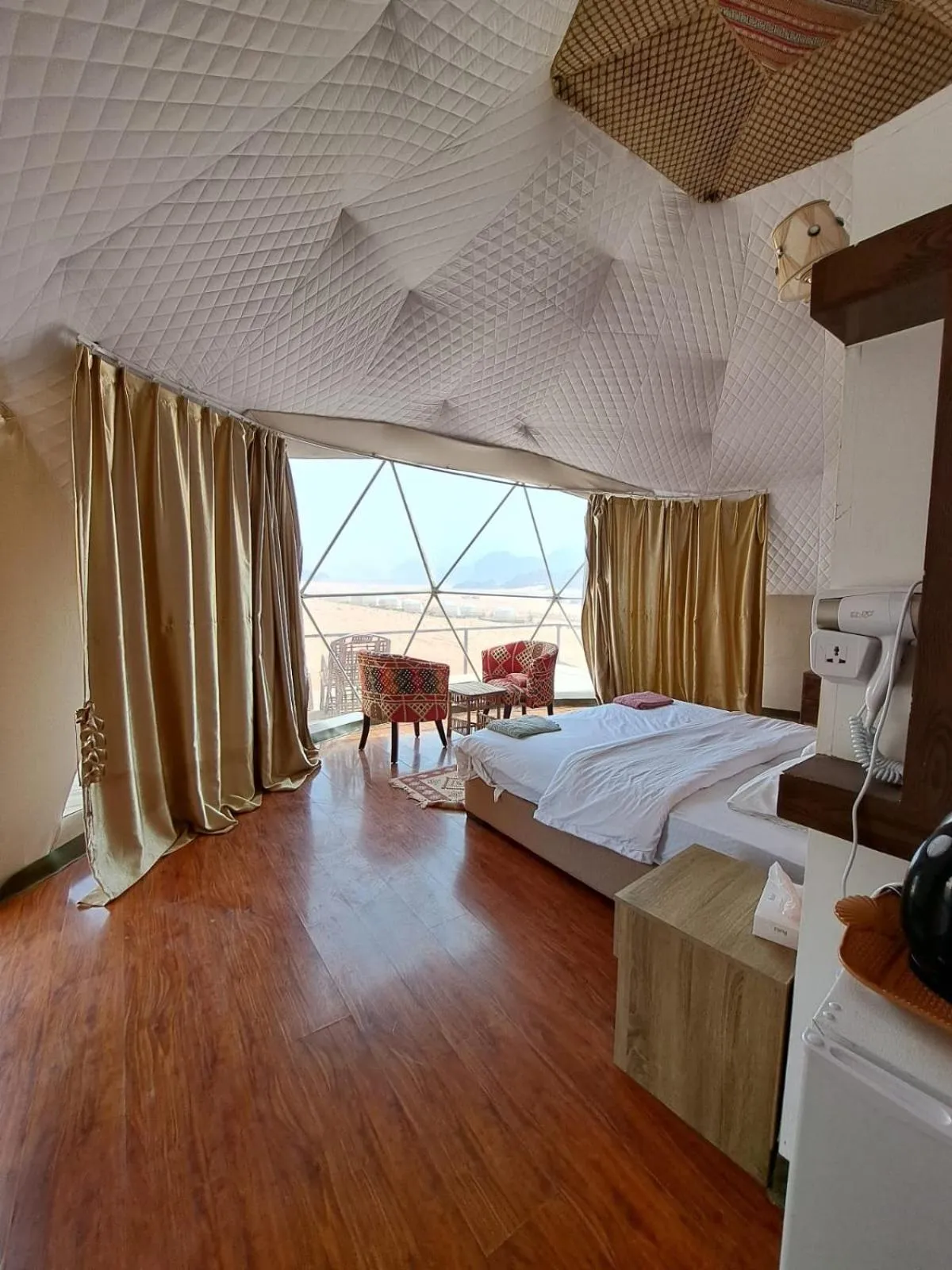 View (from property/room), Bed in Hasan Zawaideh Camp