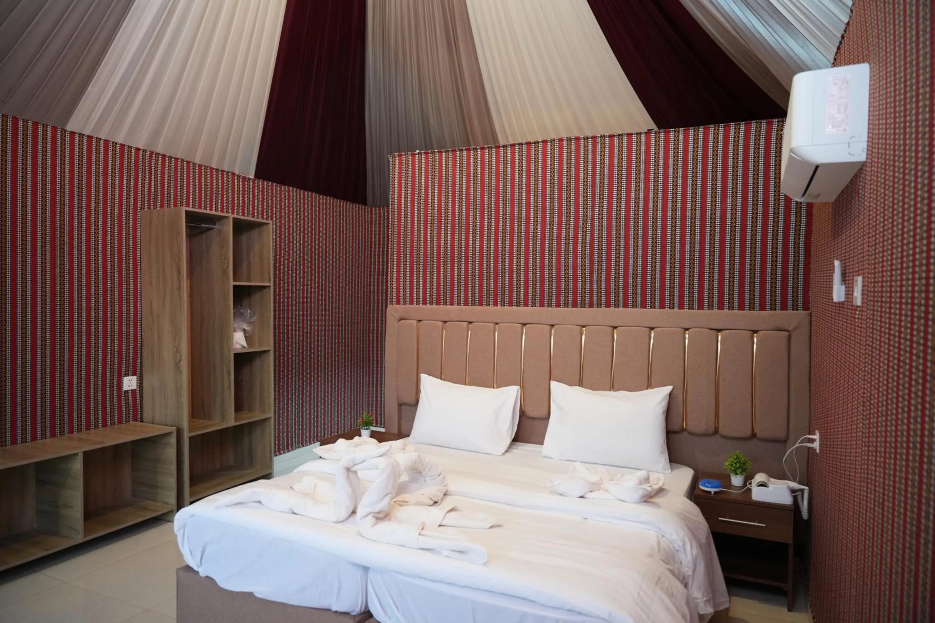 Bed in Hasan Zawaideh Camp