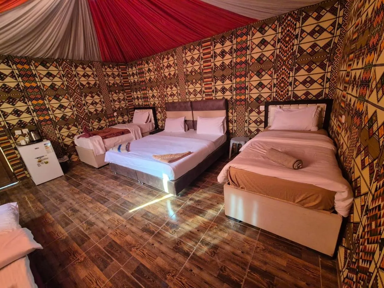 Bedroom, Bed in Hasan Zawaideh Camp