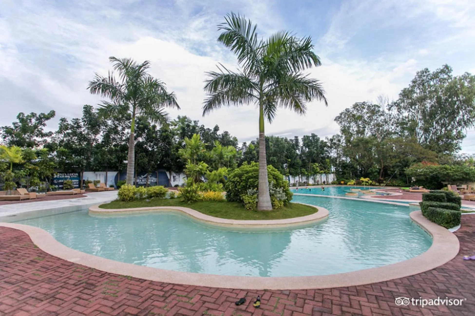 Swimming pool in Sotogrande Hotel and Resort