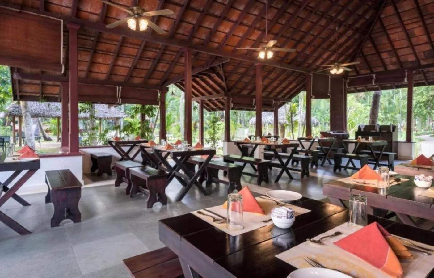 Restaurant/places to eat in Abad Turtle Beach