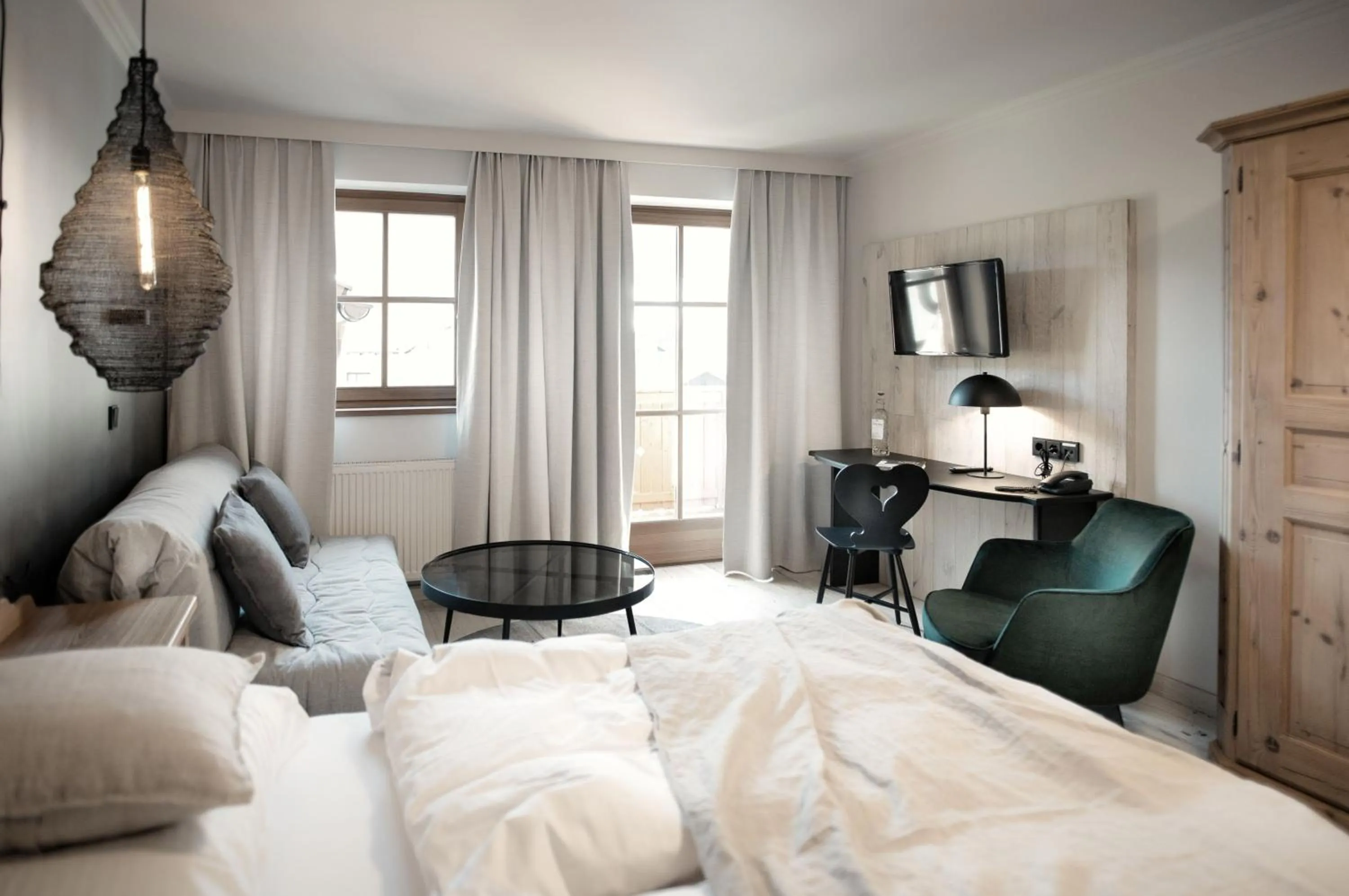 Photo of the whole room, Bed in Berg-Leben