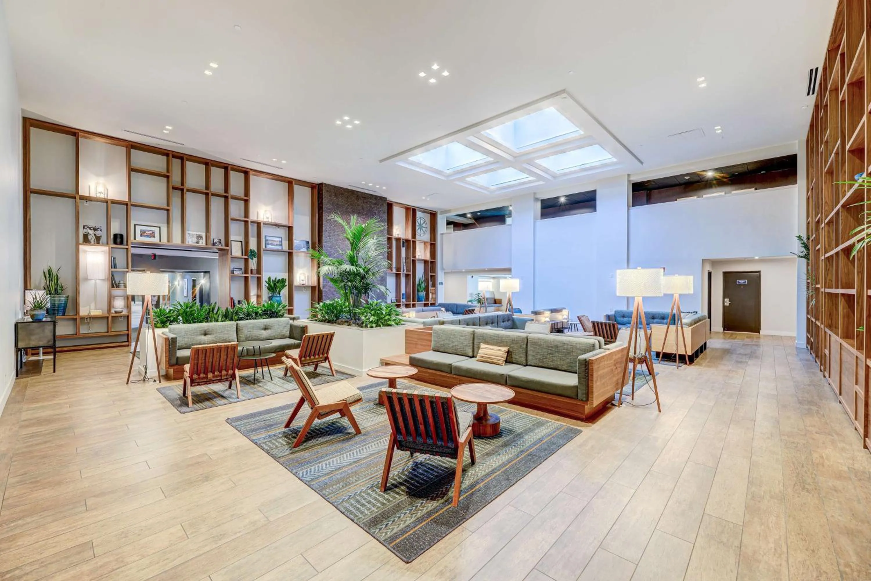 Lobby or reception in DoubleTree by Hilton Atlanta Northwest/Marietta