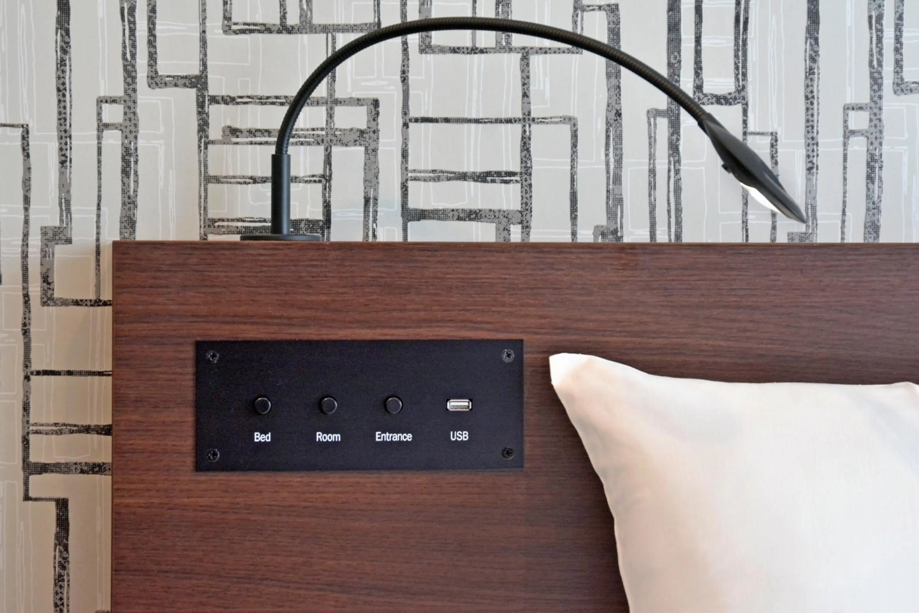 Photo of the whole room, Bed in Premier Hotel Cabin Shinjuku