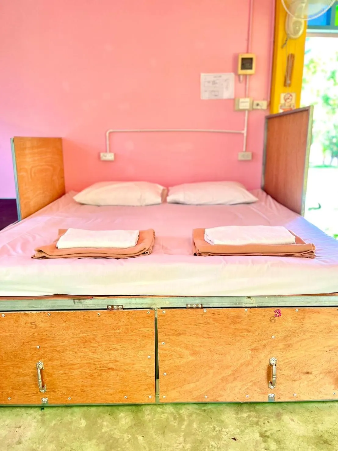 Bed in Pai Flora Resort