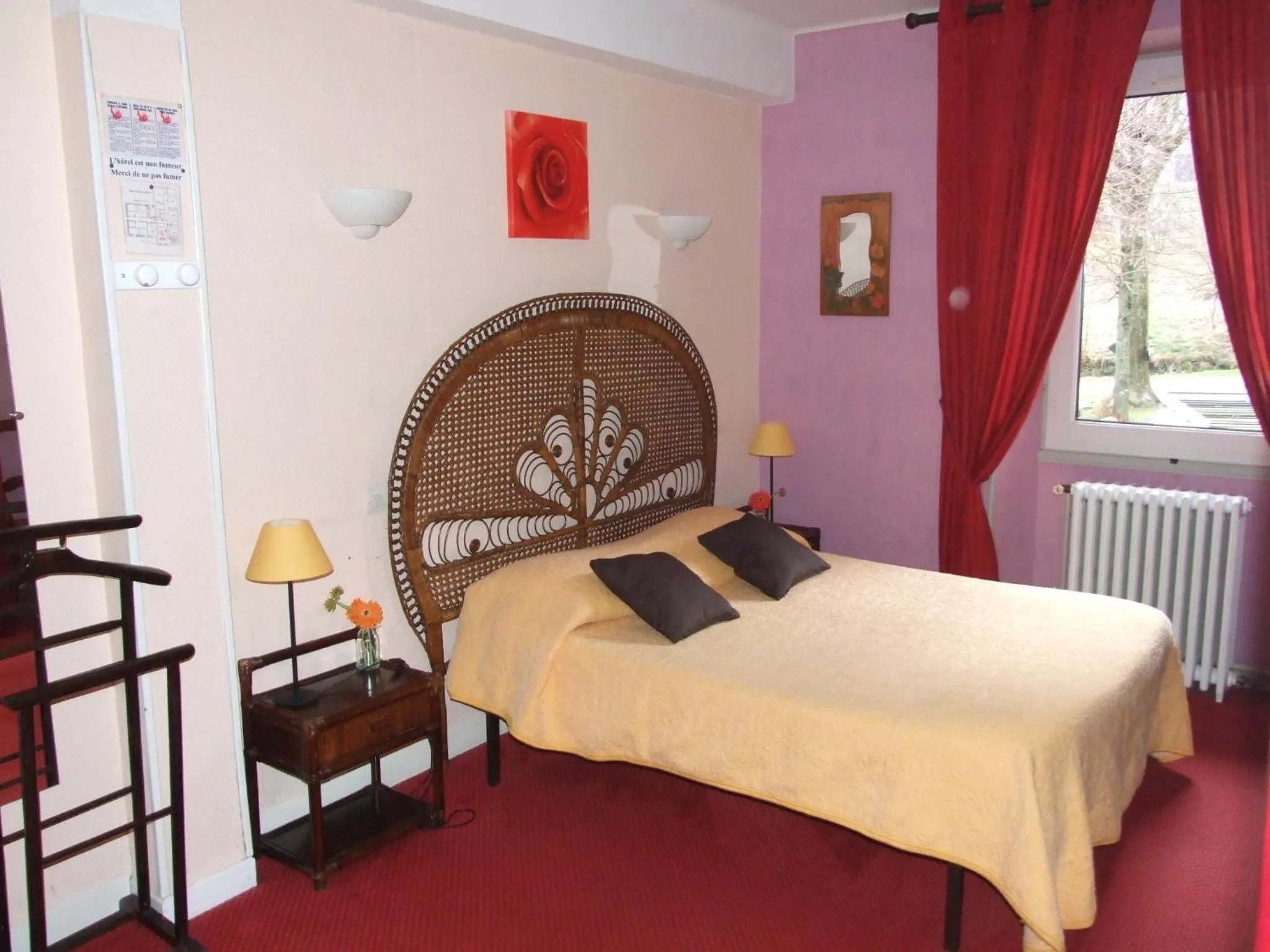 Photo of the whole room, Bed in Hôtel du Val d'Aure