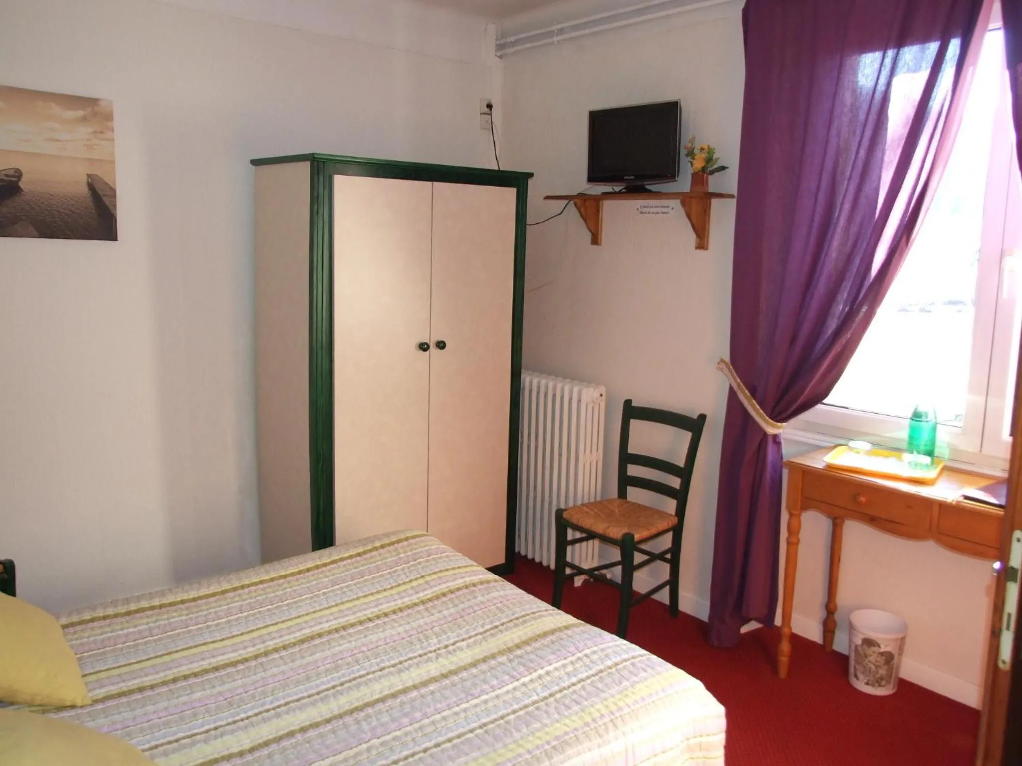 Photo of the whole room, Bed in Hôtel du Val d'Aure