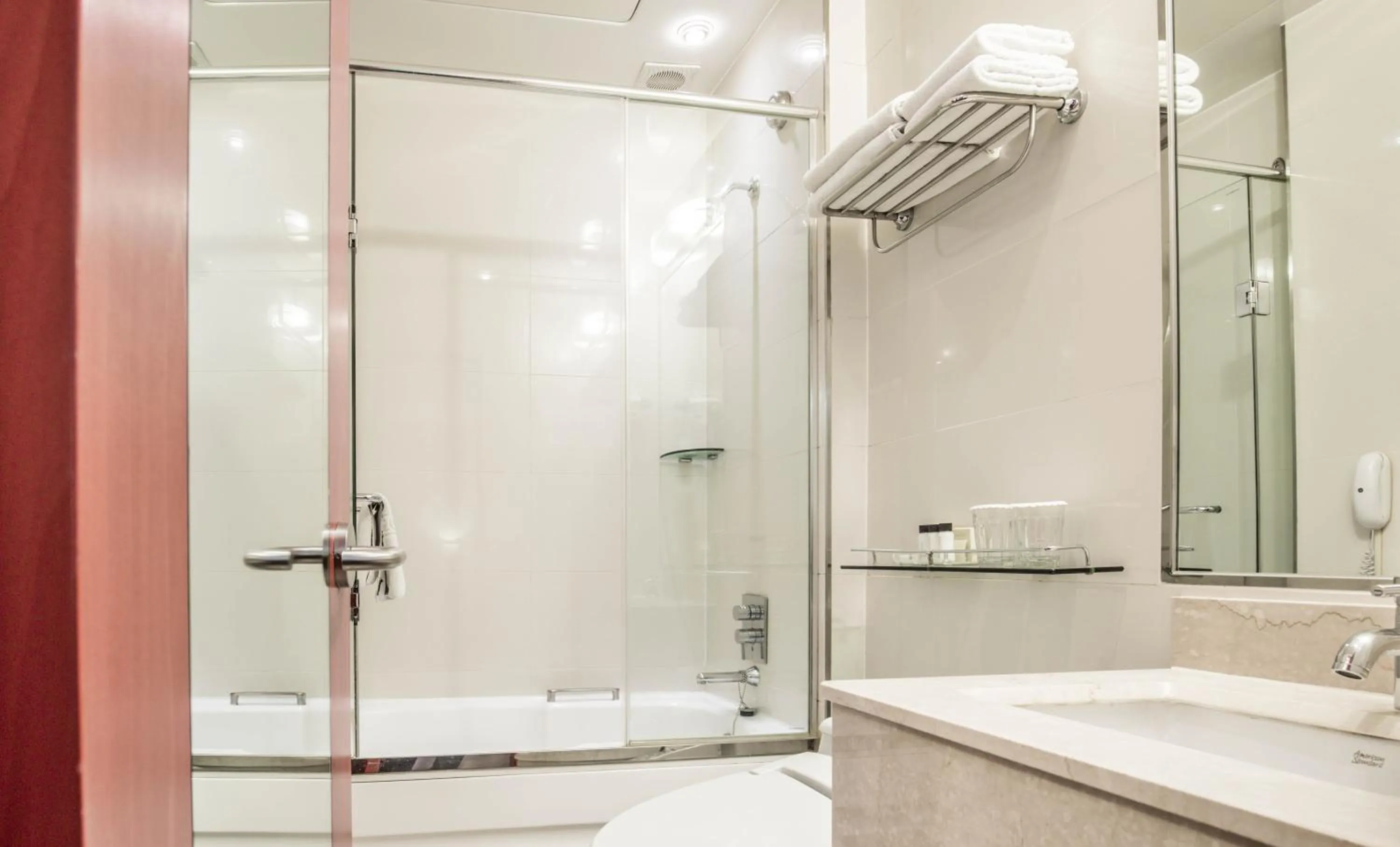 Property building in Hotel Prince Seoul