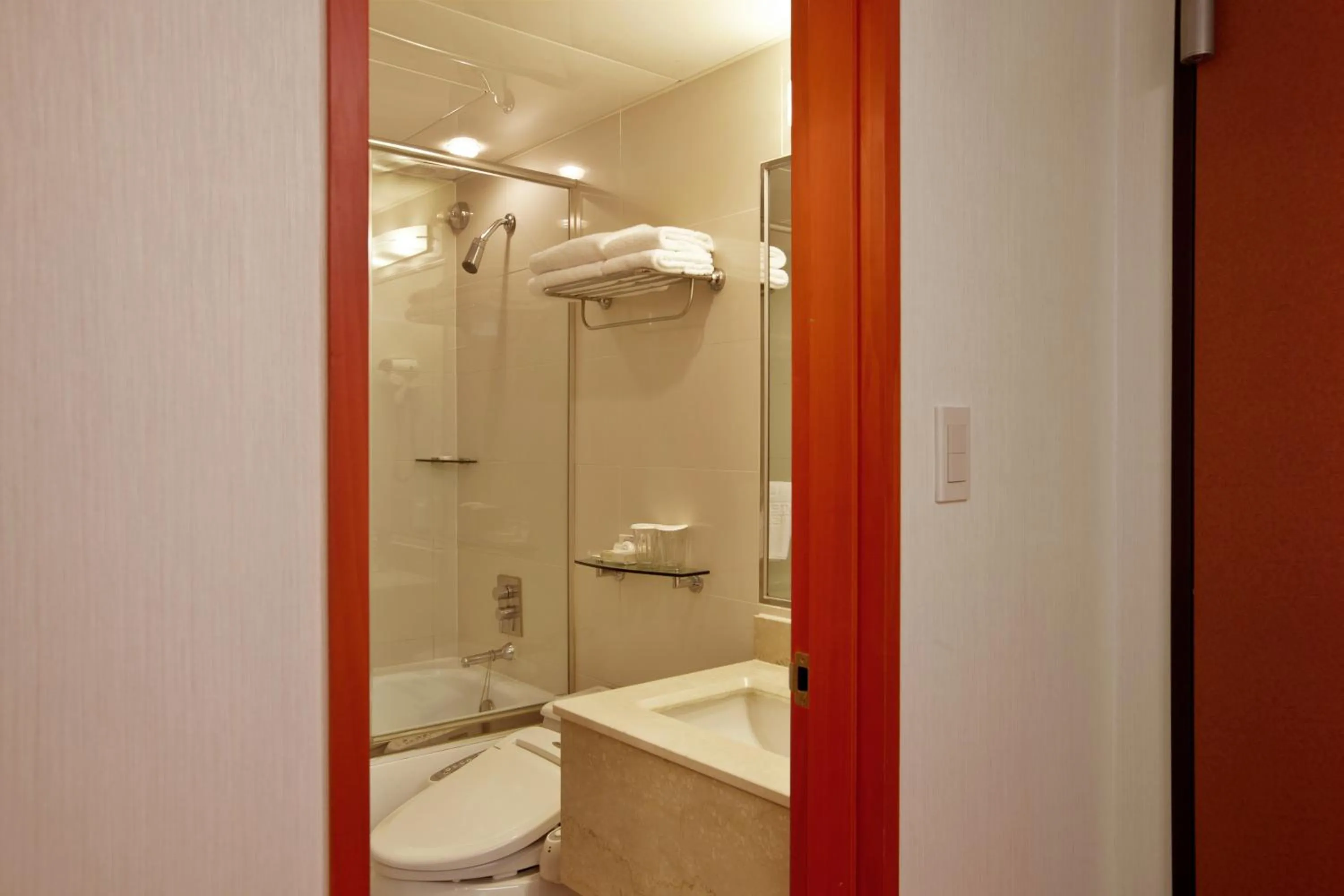 Bathroom in Hotel Prince Seoul