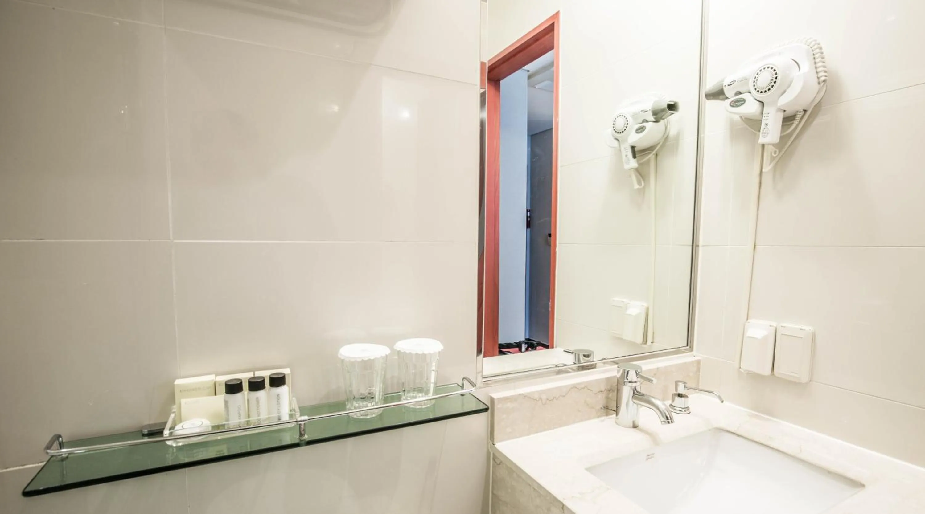 Bathroom in Hotel Prince Seoul