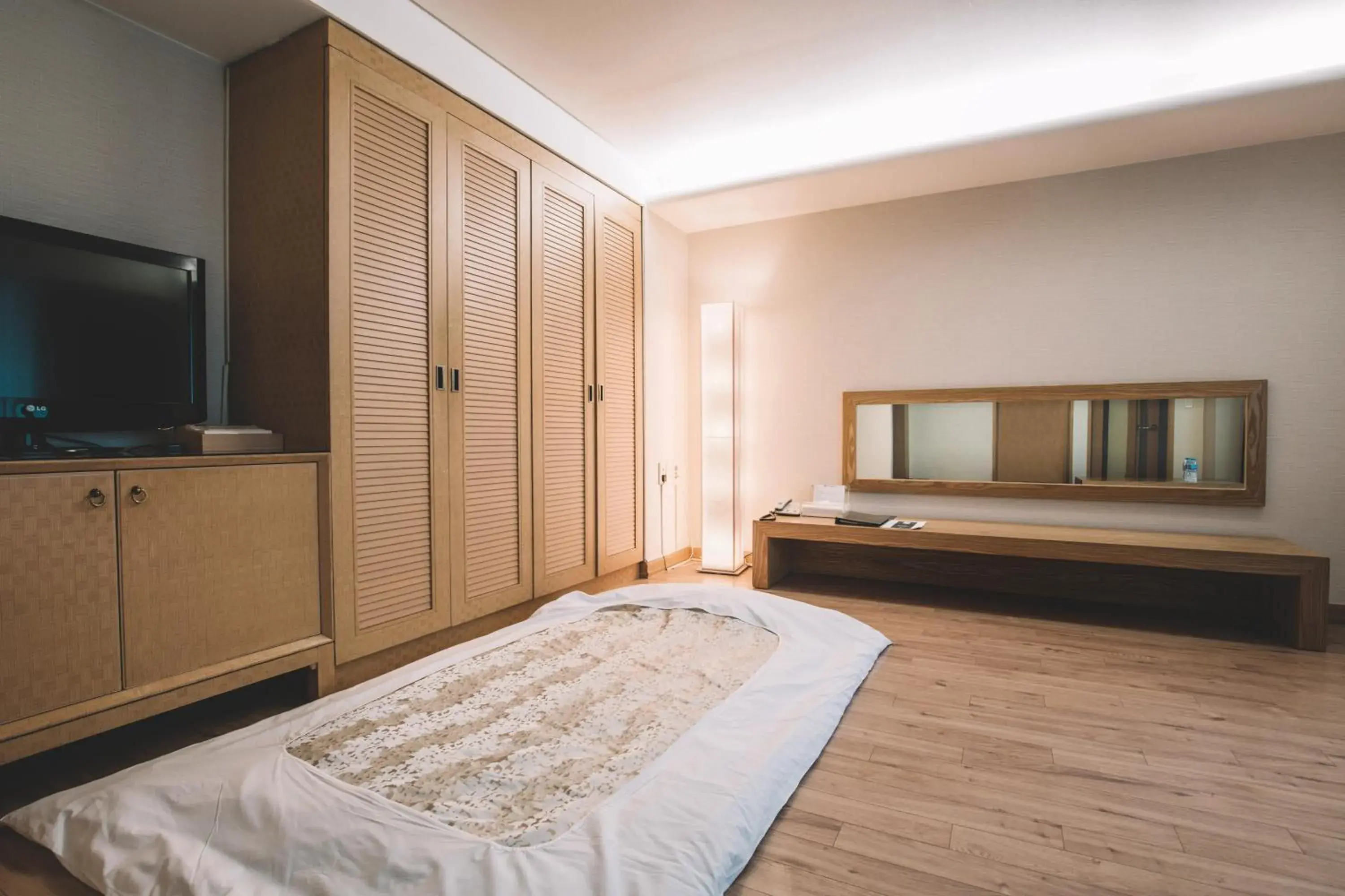 Korean-Style Family Room in Hotel Prince Seoul Korean-Style Family Room in Hotel Prince Seoul