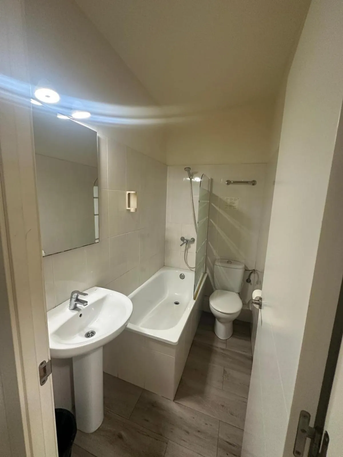 Hostal Balmes Centro