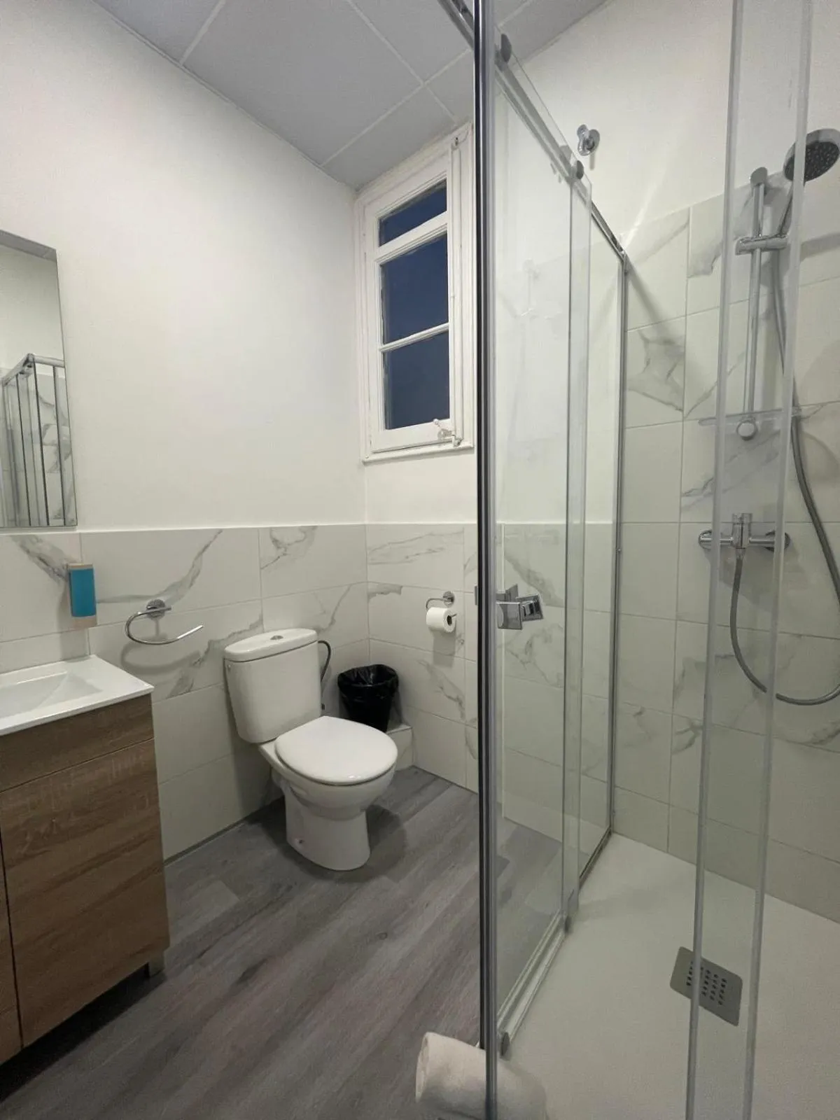 Hostal Balmes Centro