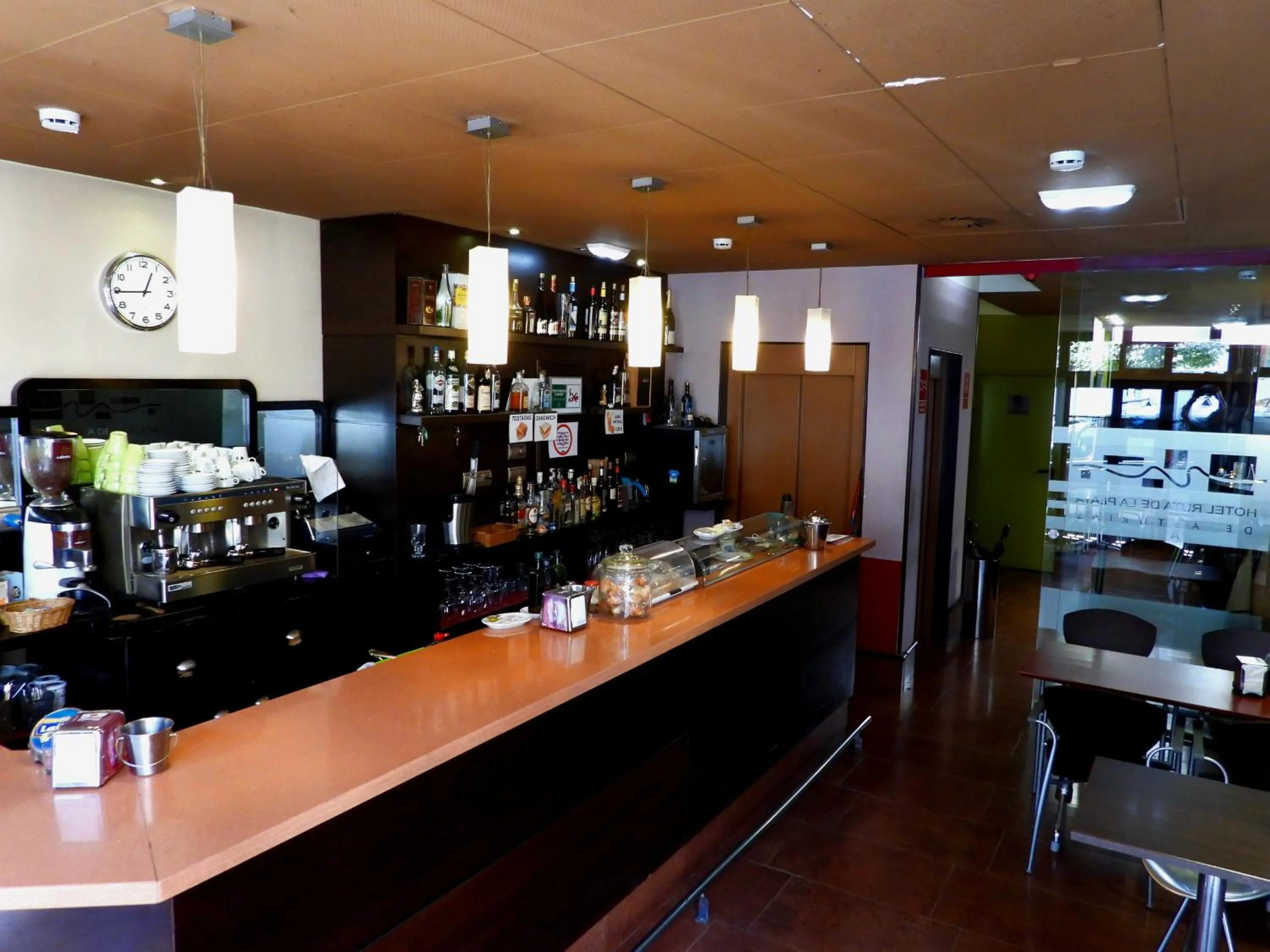 Coffee/tea facilities in Hotel Ruta de la Plata de Asturias