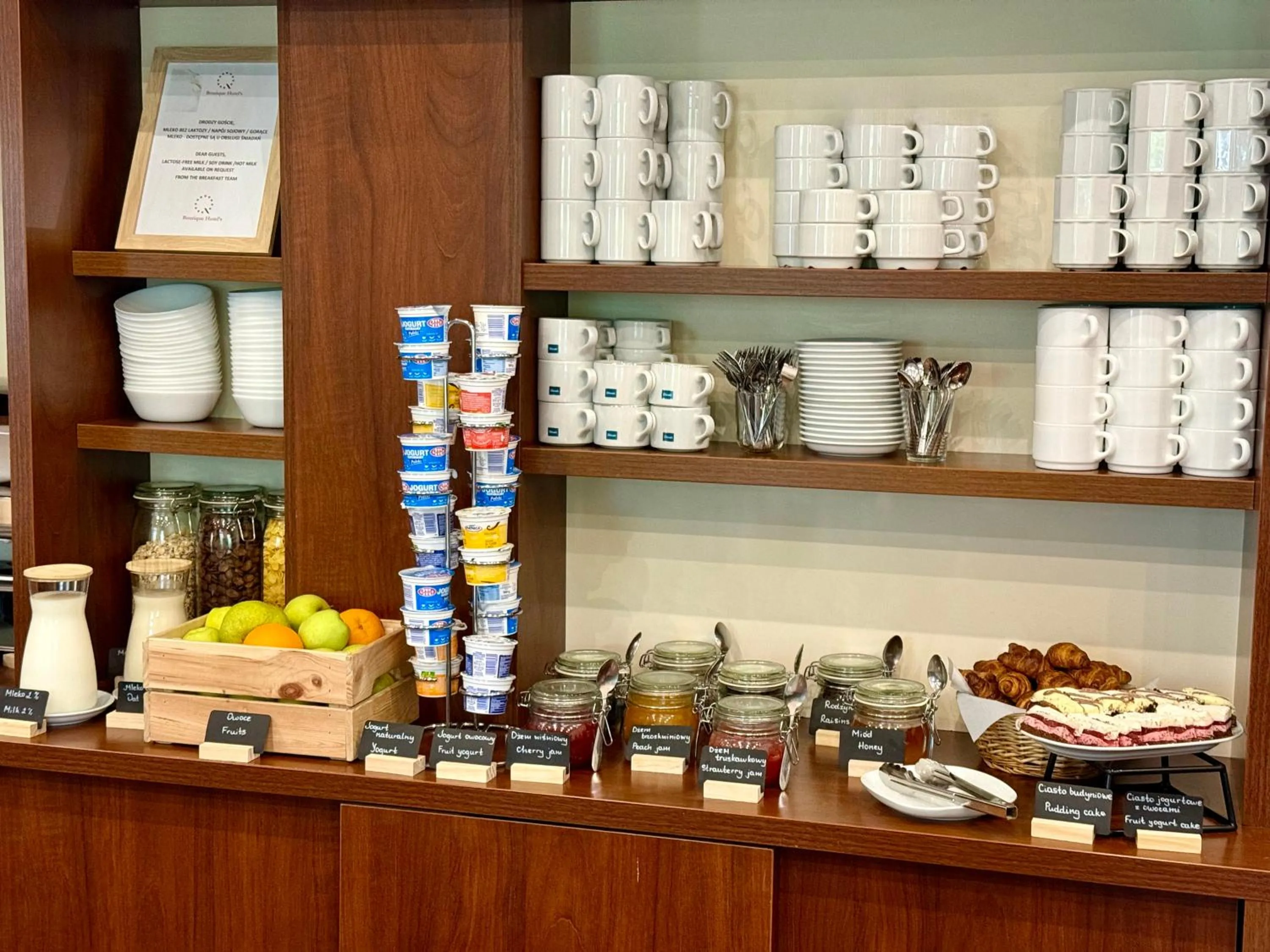 Buffet breakfast in Boutique Hotel's I Milionowa