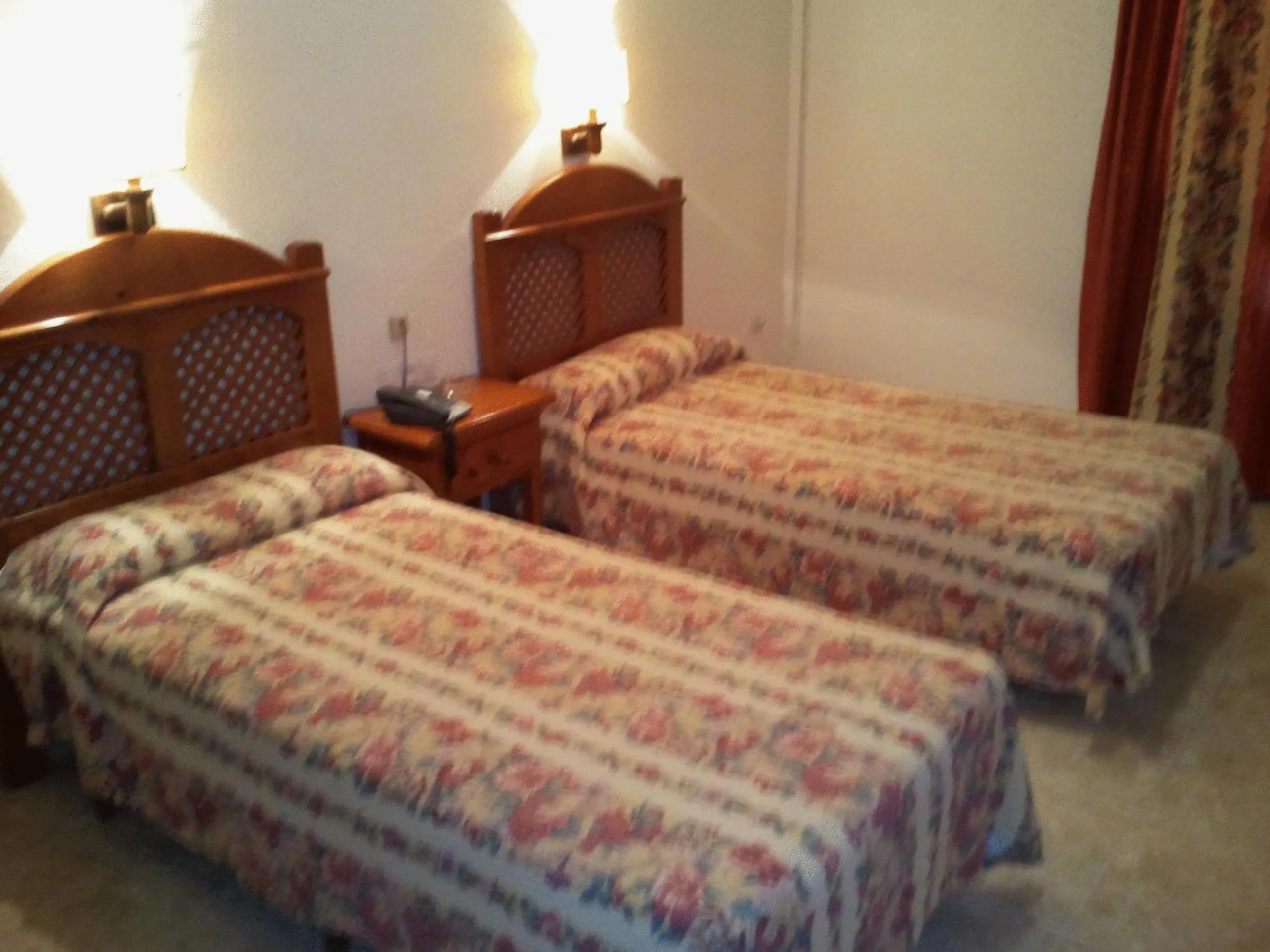 Photo of the whole room, Bed in Hotel Castillo de Montemayor