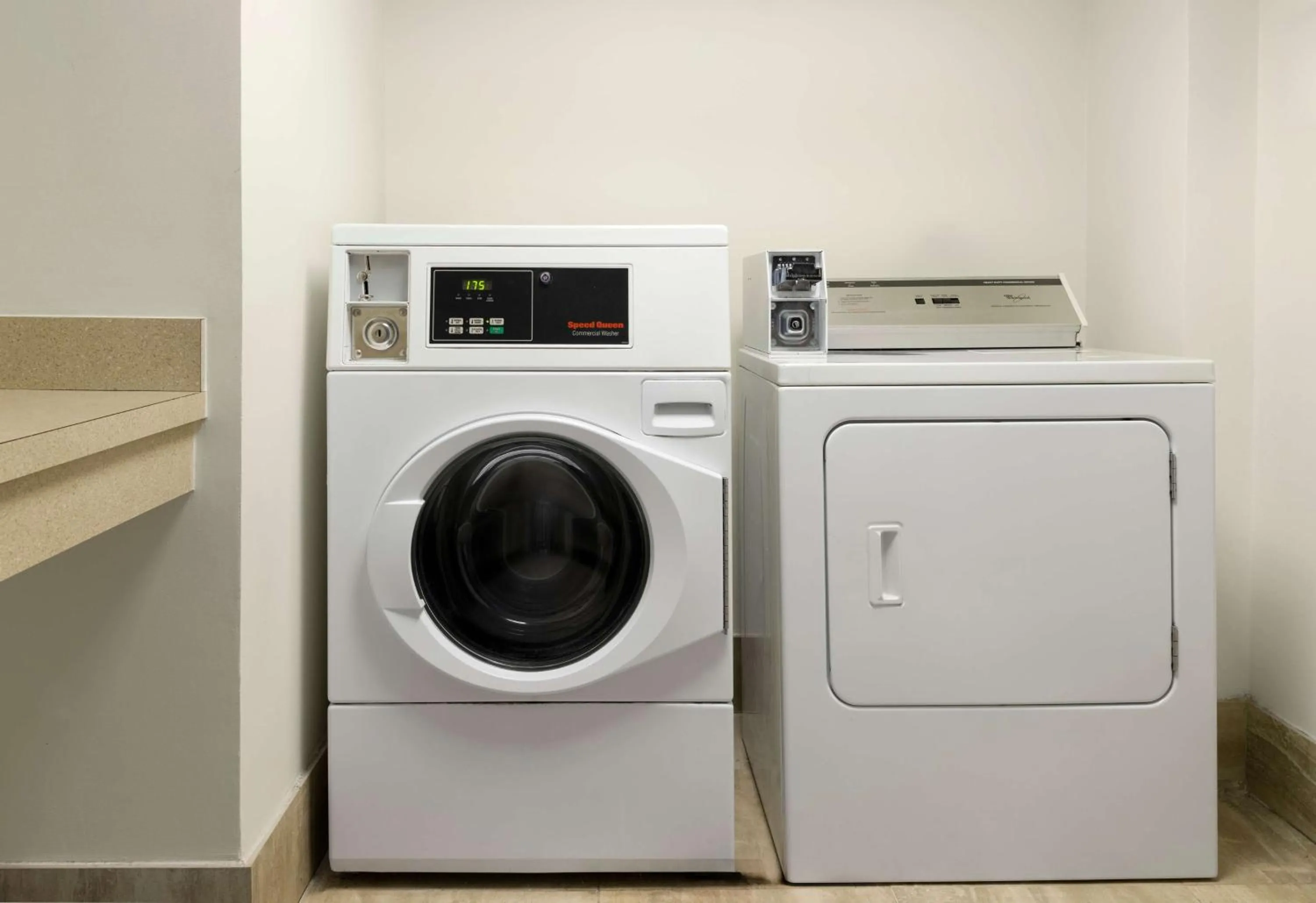 Property building in Hilton Garden Inn Boston-Burlington