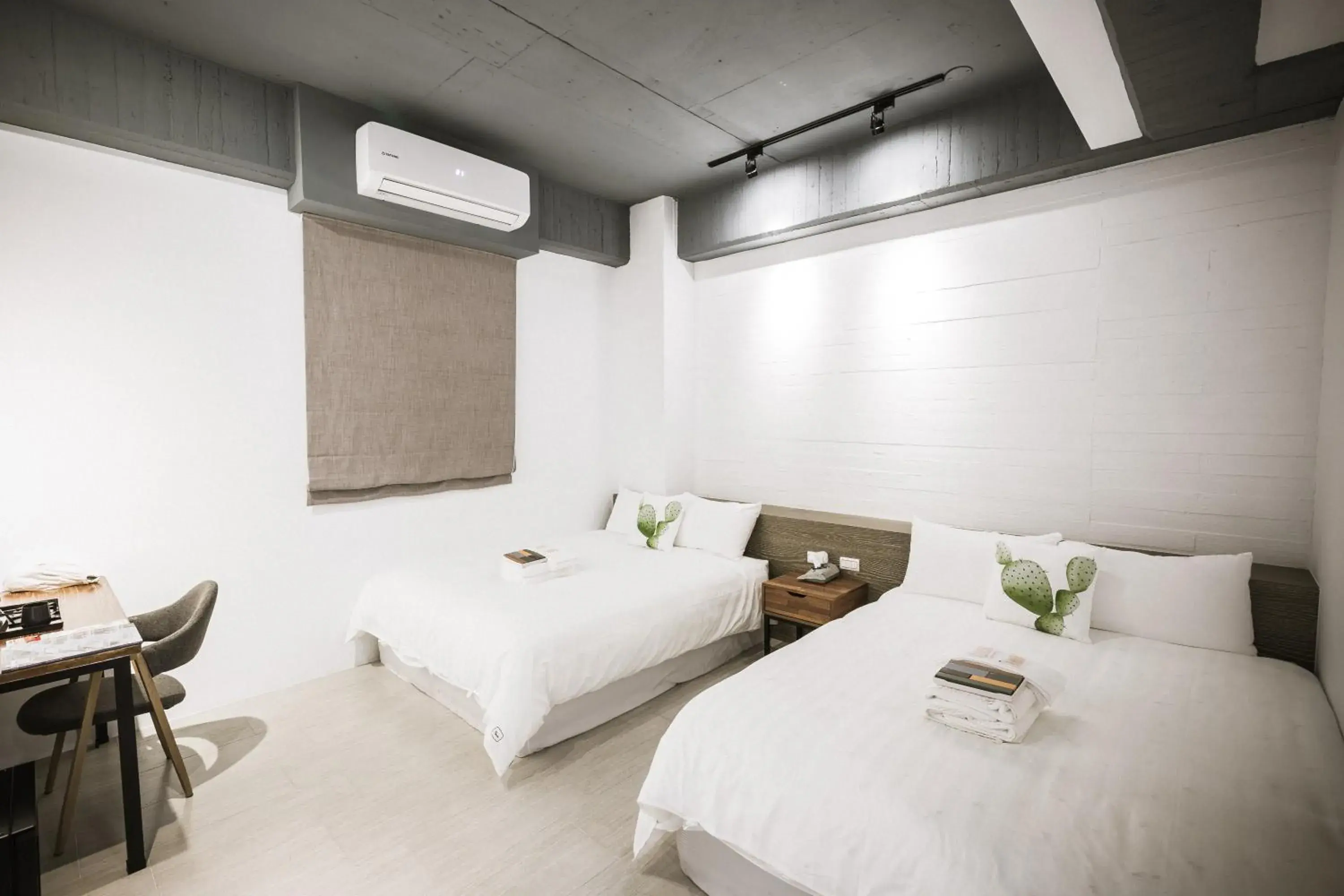 Standard Quadruple Room in Tiin Tinn - Rivershore B&B Standard Quadruple Room in Tiin Tinn - Rivershore B&B