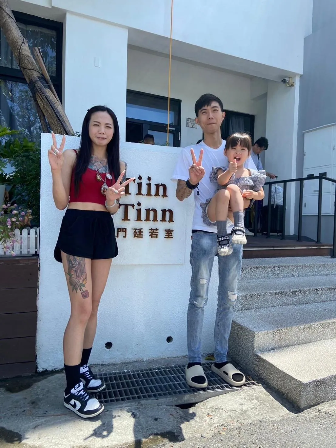 Guests in Tiin Tinn - Rivershore B&B