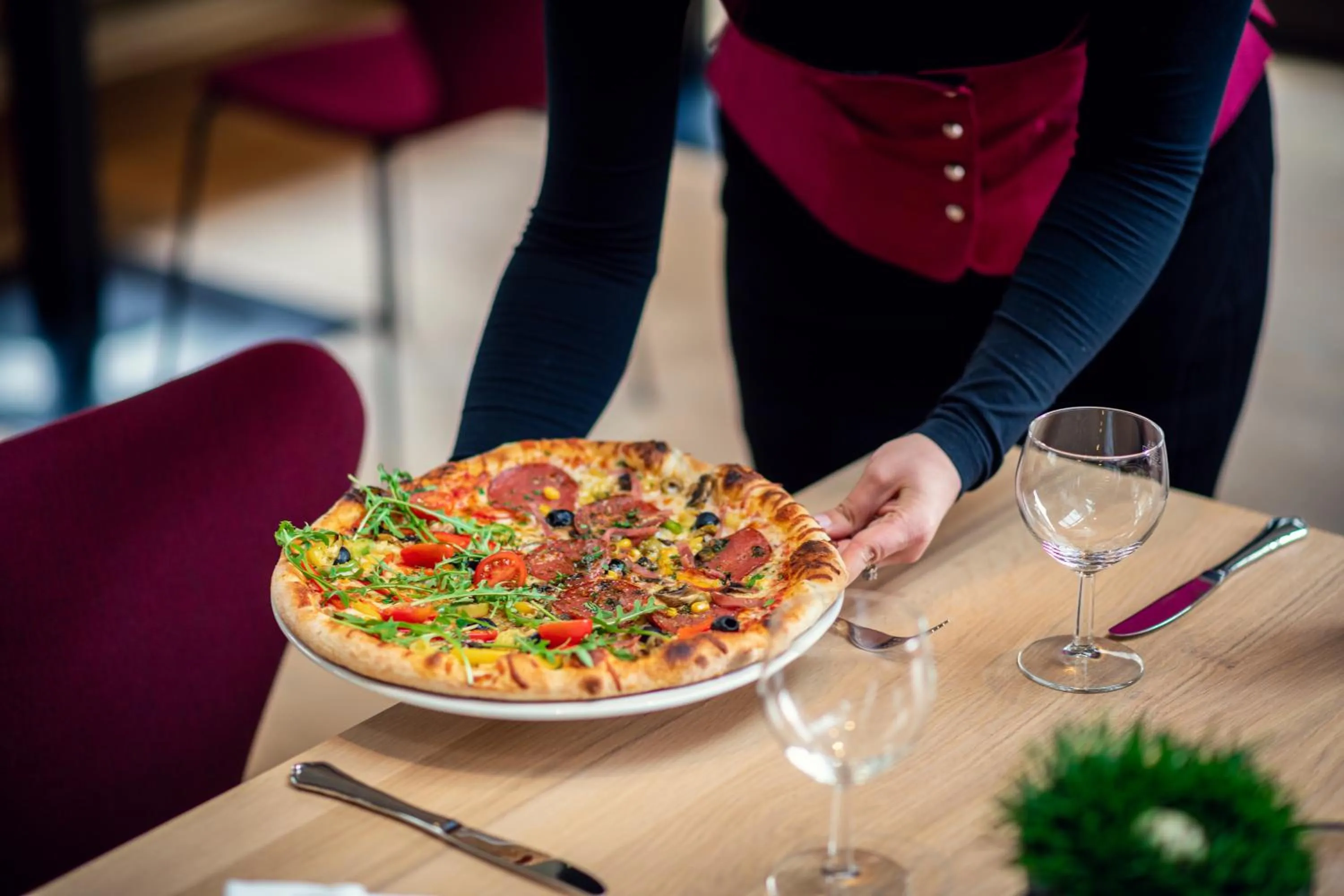 Restaurant/places to eat in Alpenland St Johann