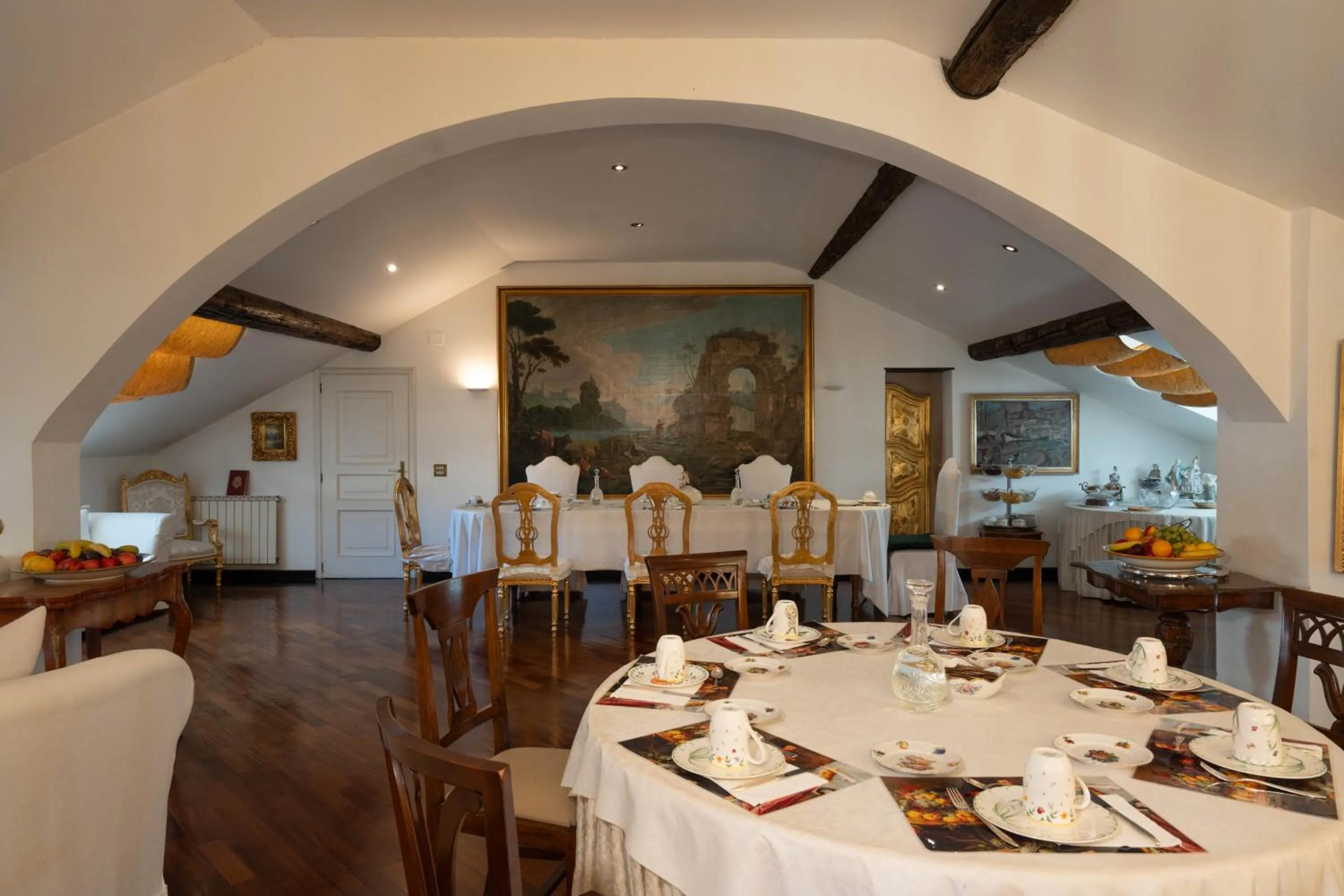 Breakfast in Morali Palace