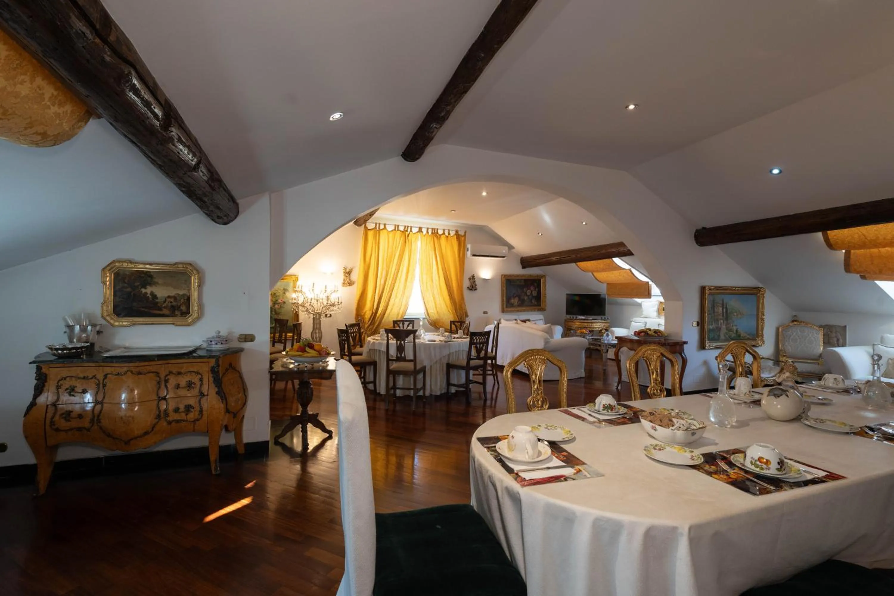 Breakfast in Morali Palace