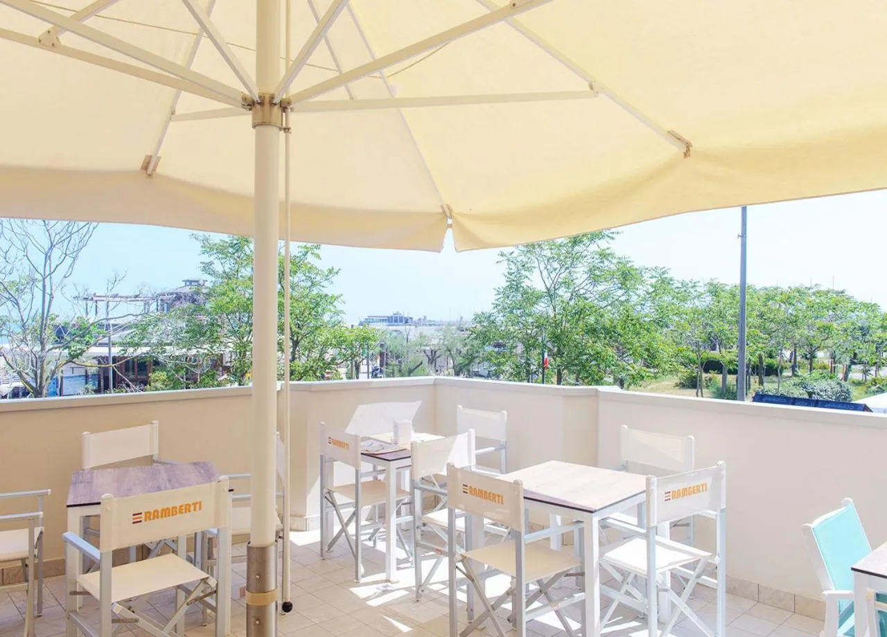 Hotel Paloma Beach Front Chiringuitos Time