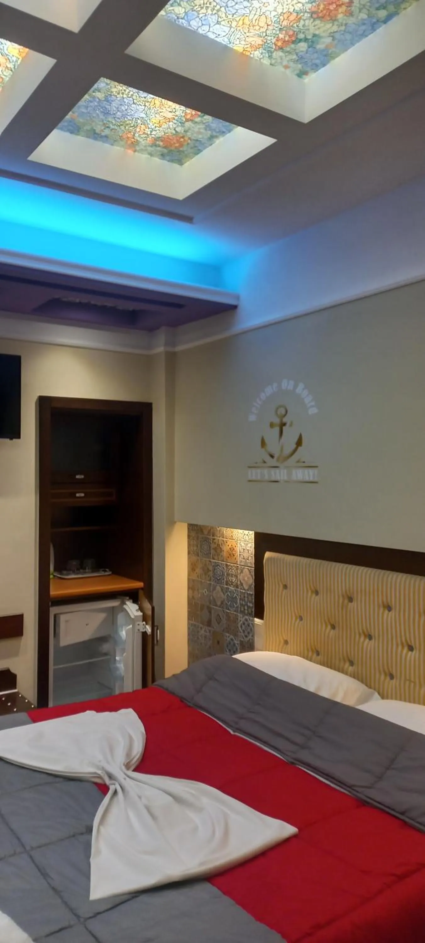 Bed in Blue Sea Beach Hotel