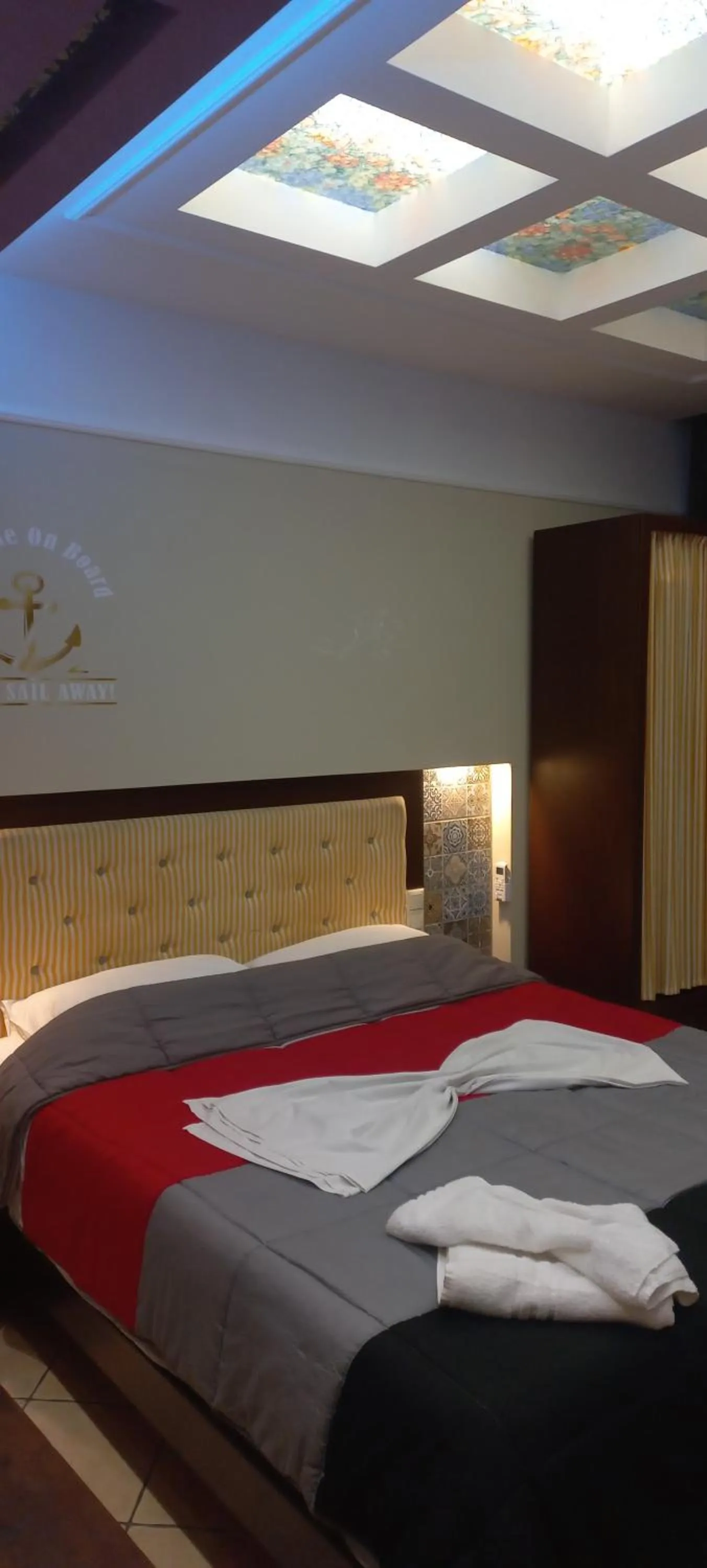 Bedroom, Bed in Blue Sea Beach Hotel